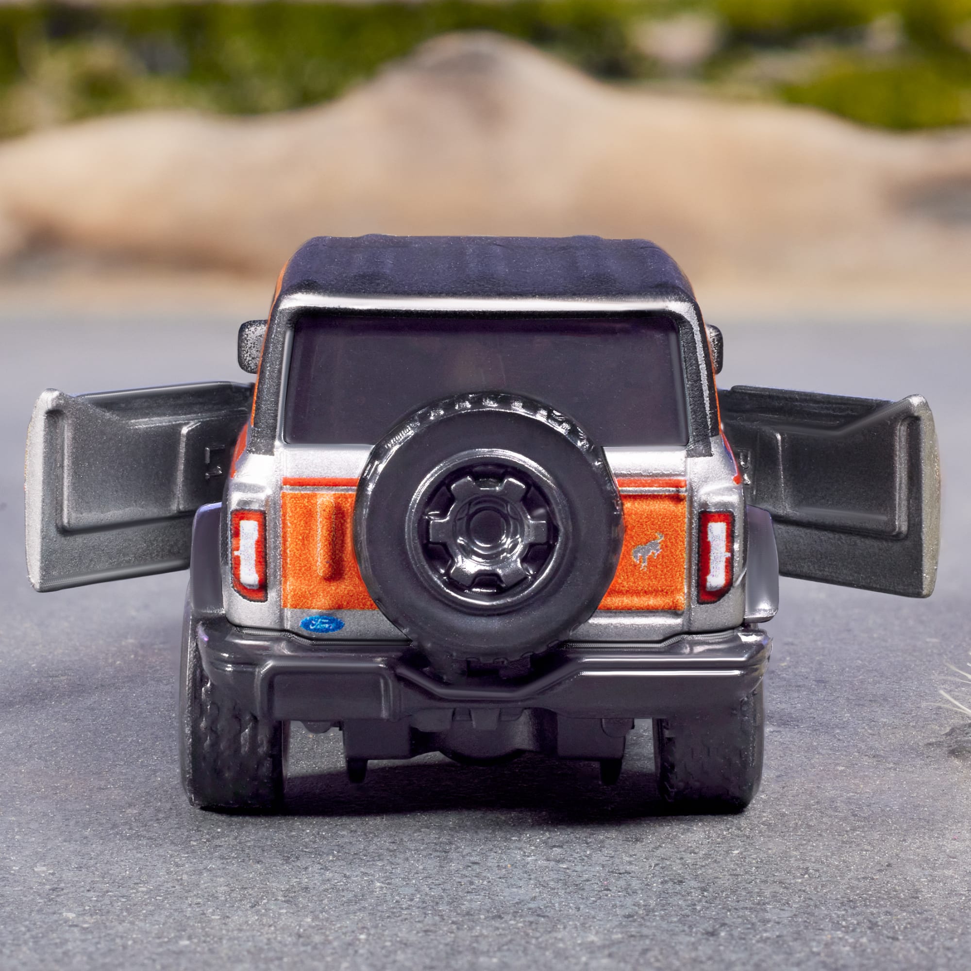 Matchbox 2021 Ford Bronco - Image 11