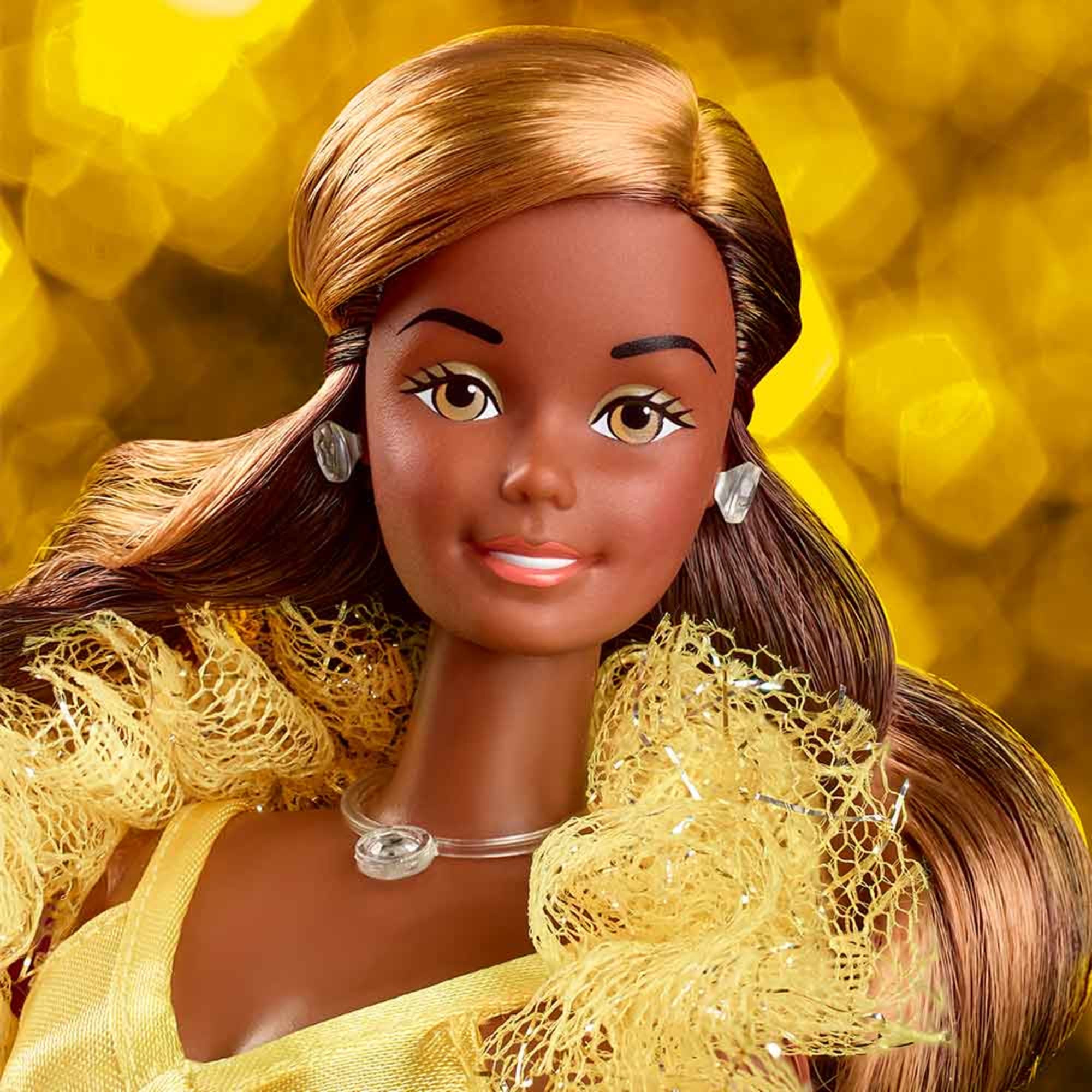 1977 Superstar Christie Barbie Doll - Image 5