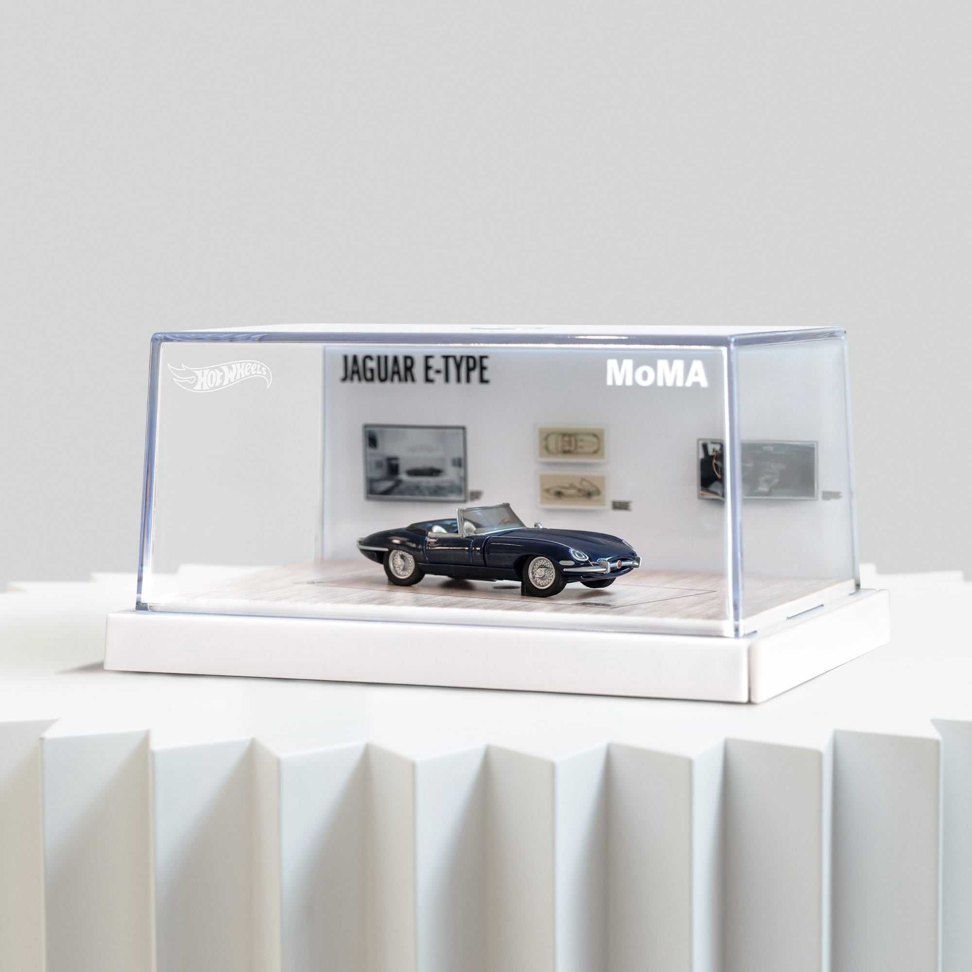 Hot Wheels x MoMA Jaguar E-Type Roadster - Image 4