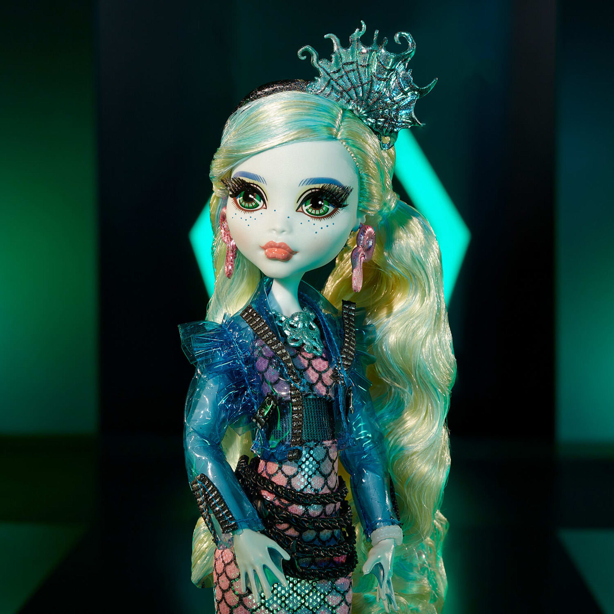 Monster High Haunt Couture Lagoona Blue Doll - Image 4