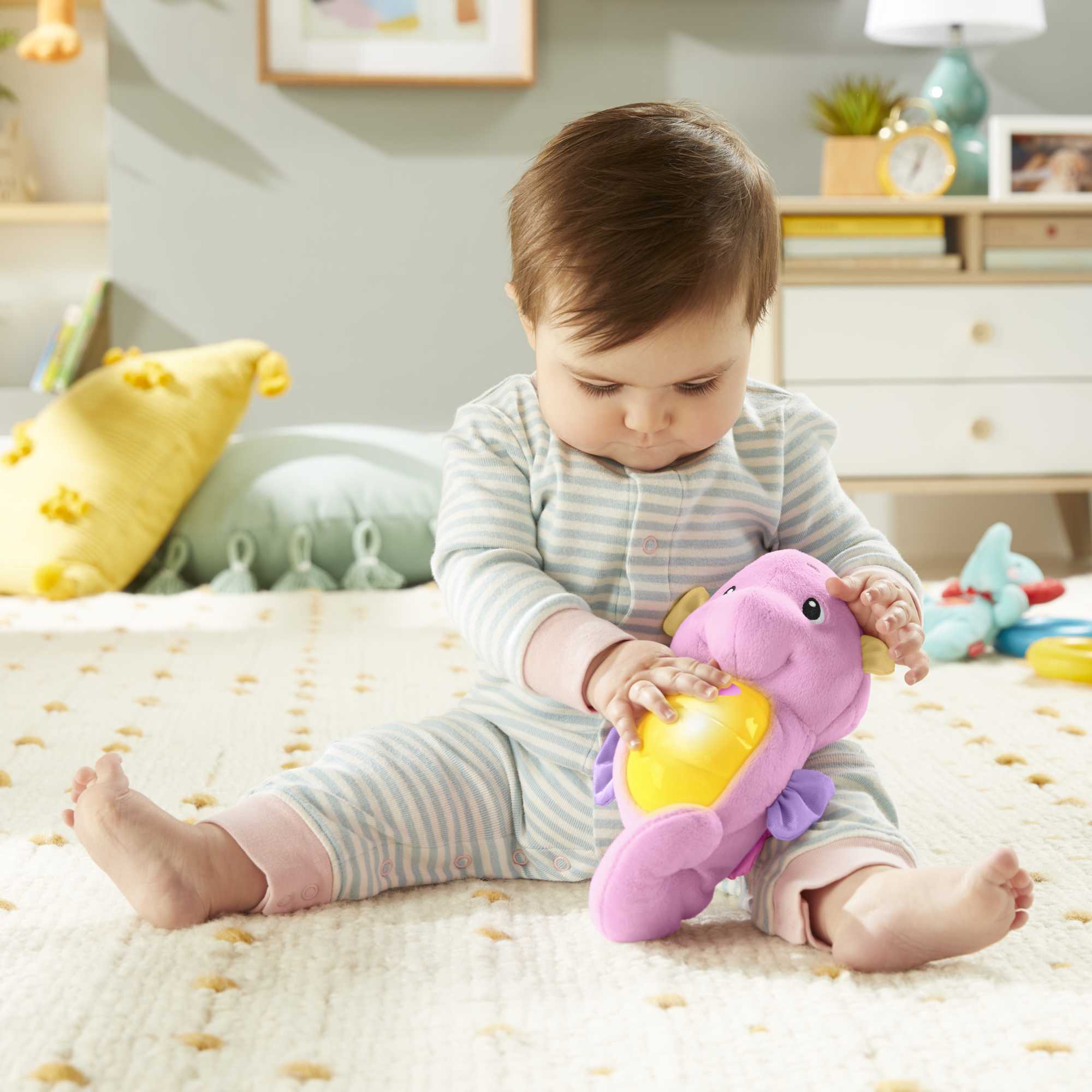 Fisher-Price Soothe & Glow Seahorse. Musical Plush Toy & Sound Machine For Baby With Lights. Pink - Image 2