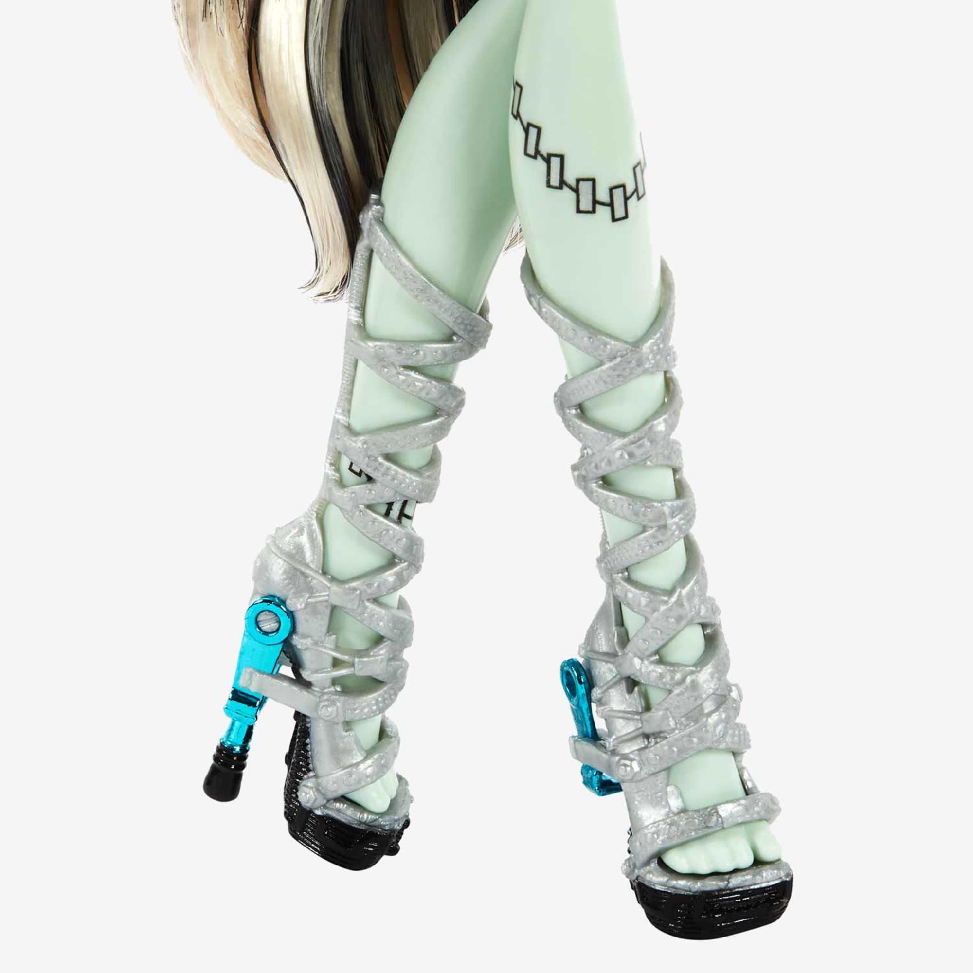 Monster High Haunt Couture Frankie Stein Doll - Image 4