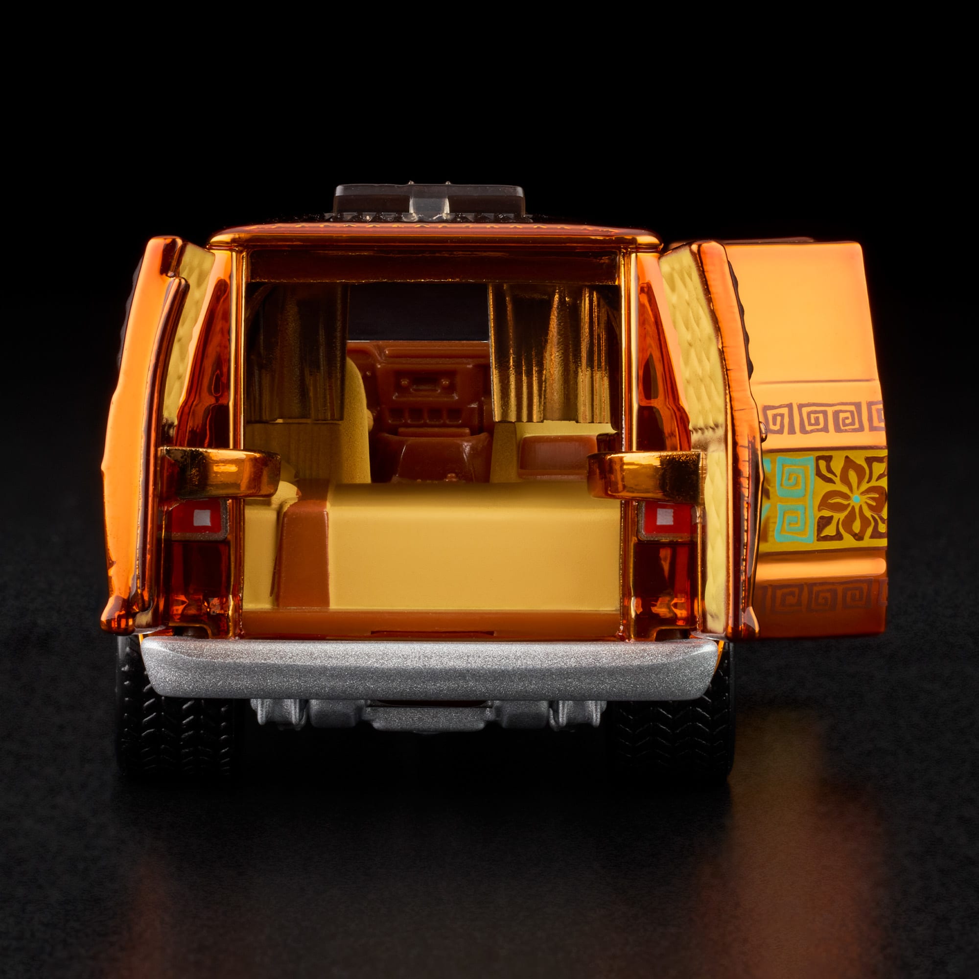 Hot Wheels RLC Exclusive '70s Dodge Tradesman Van - Image 10
