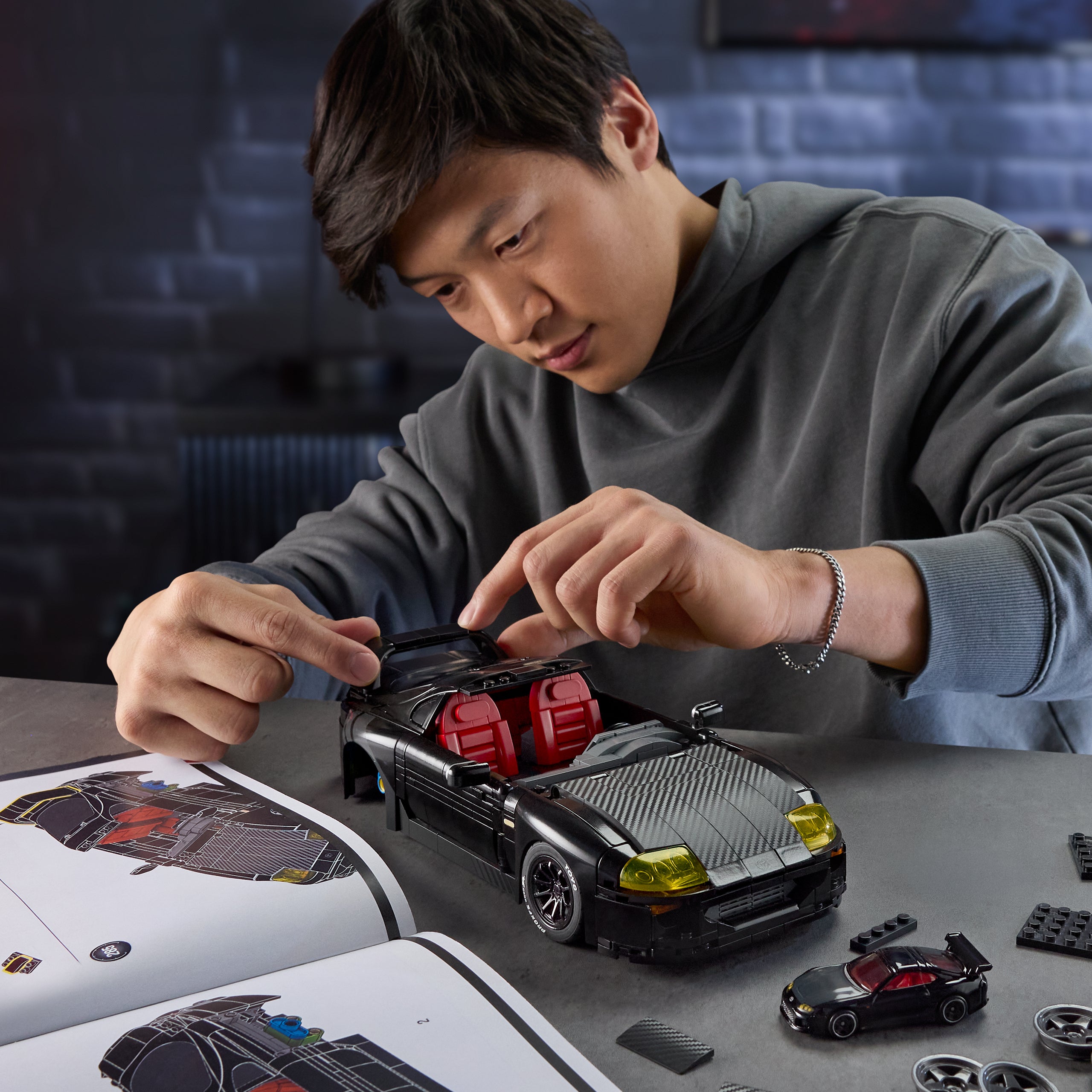 Hot Wheels-Coffret de Construction Toyota Supra Mkiv de 1994 - Image 2