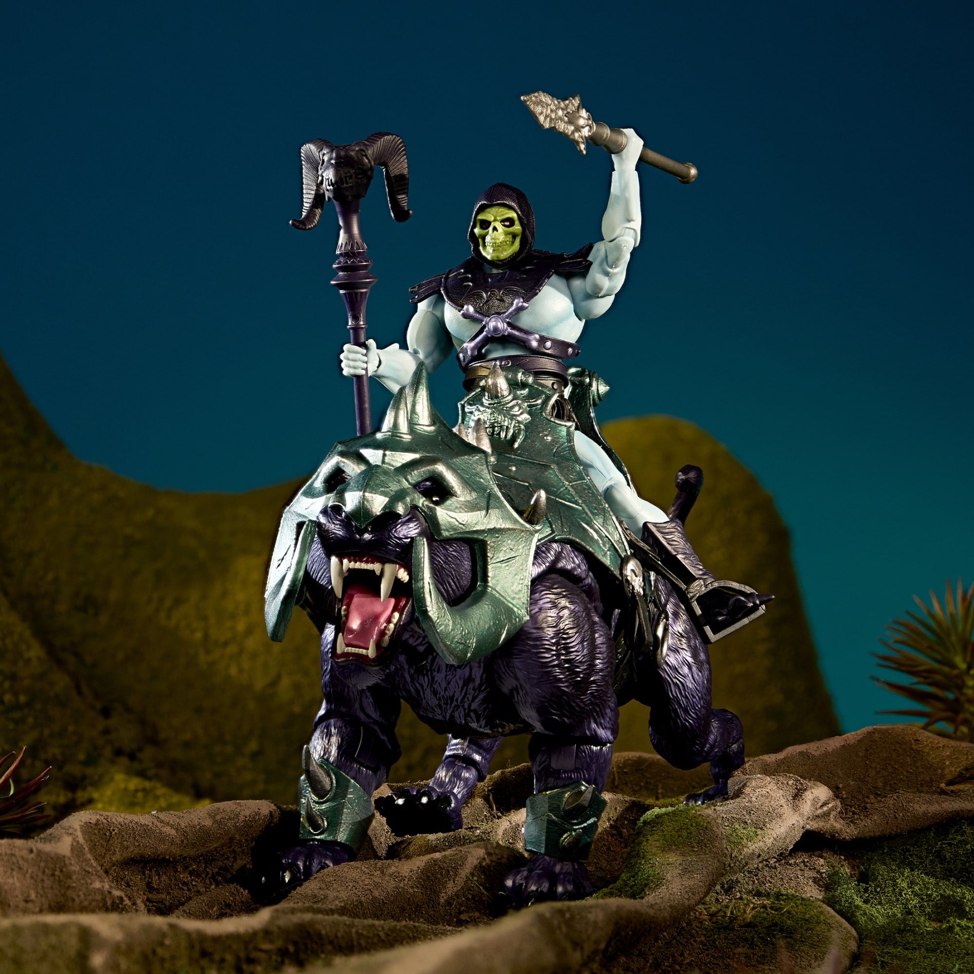 MOTU Masterverse New Eternia Panthor Figure - Image 4