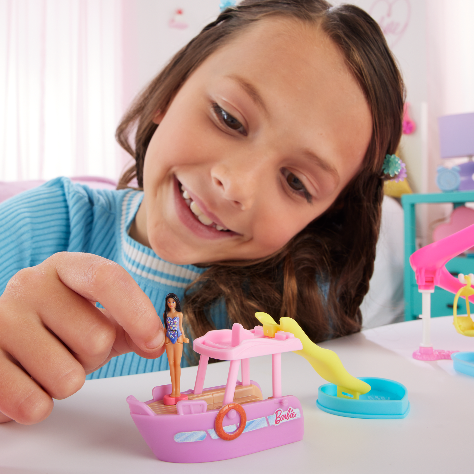 Barbie-Bateau de Rêve Mini-Barbieland-Coffret Bateau et Poupée - Image 2
