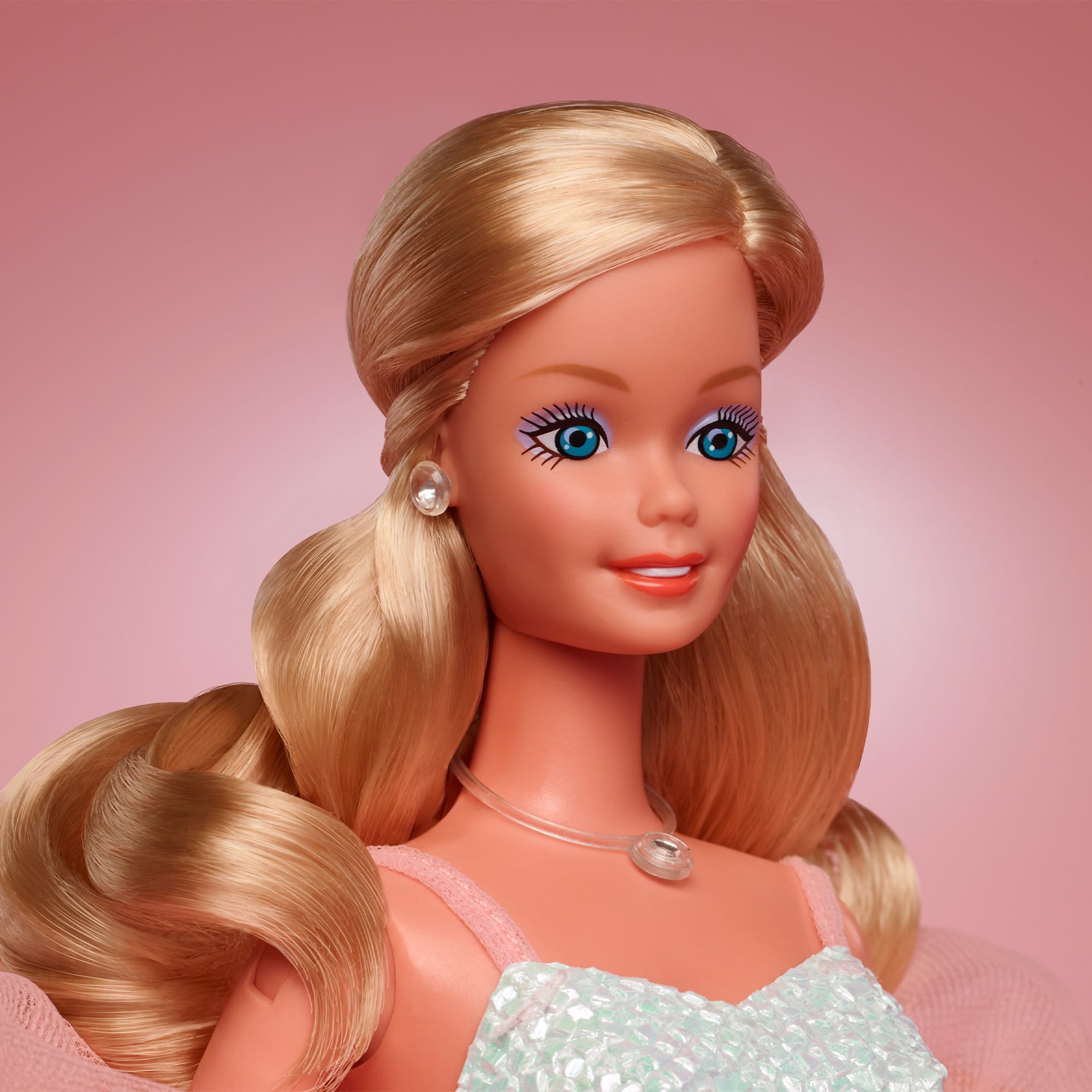 Peaches 'n Cream Barbie Doll. Blonde Hair - Image 3