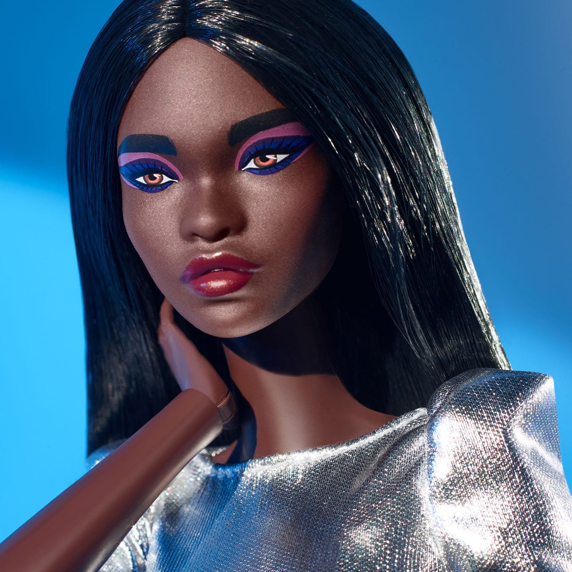Barbie Signature Barbie Looks Doll (Tall. Dark Brown) - Image 7