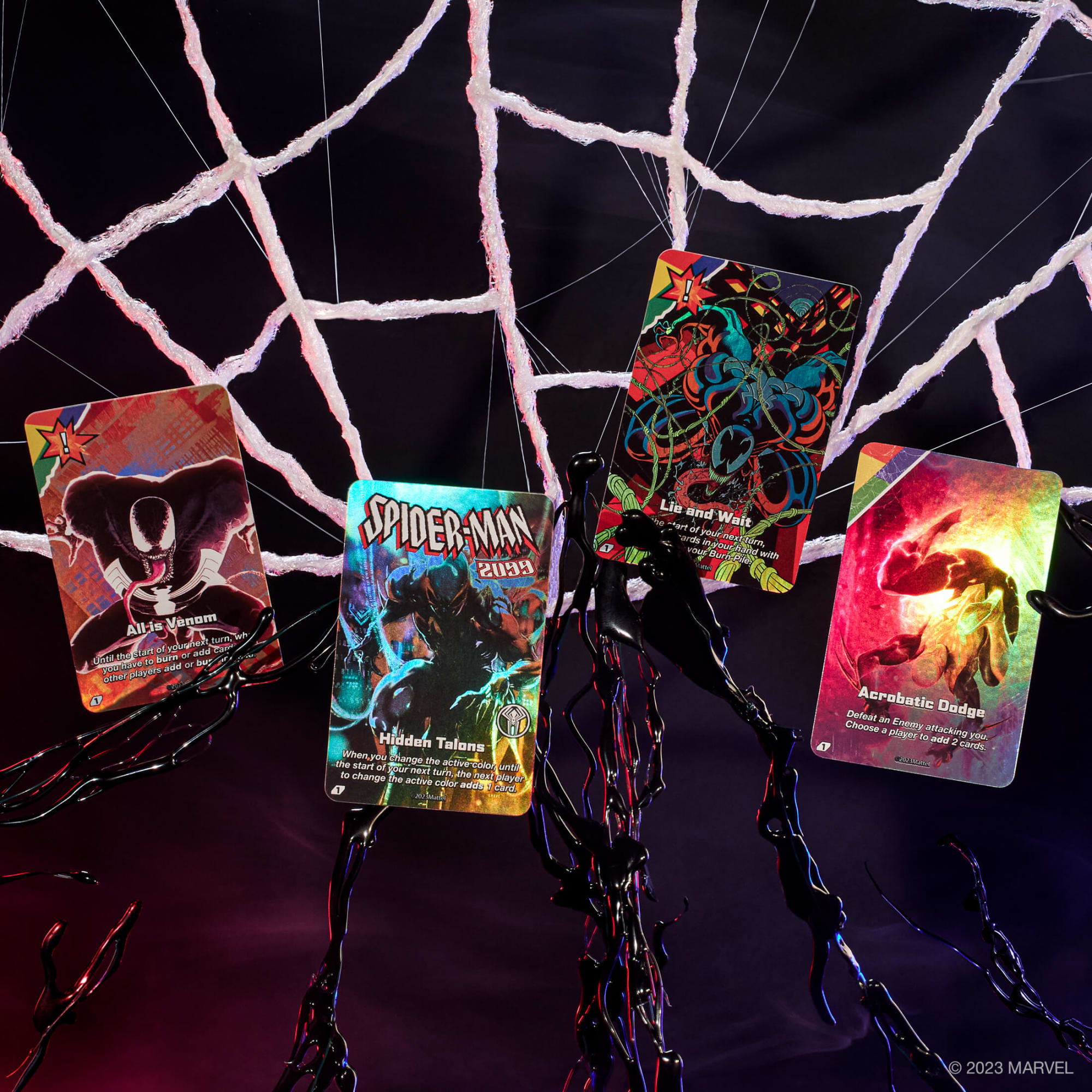 UNO Ultimate Marvel Spider-Man 2099 vs. Venom Add-On 2-Pack - Image 5
