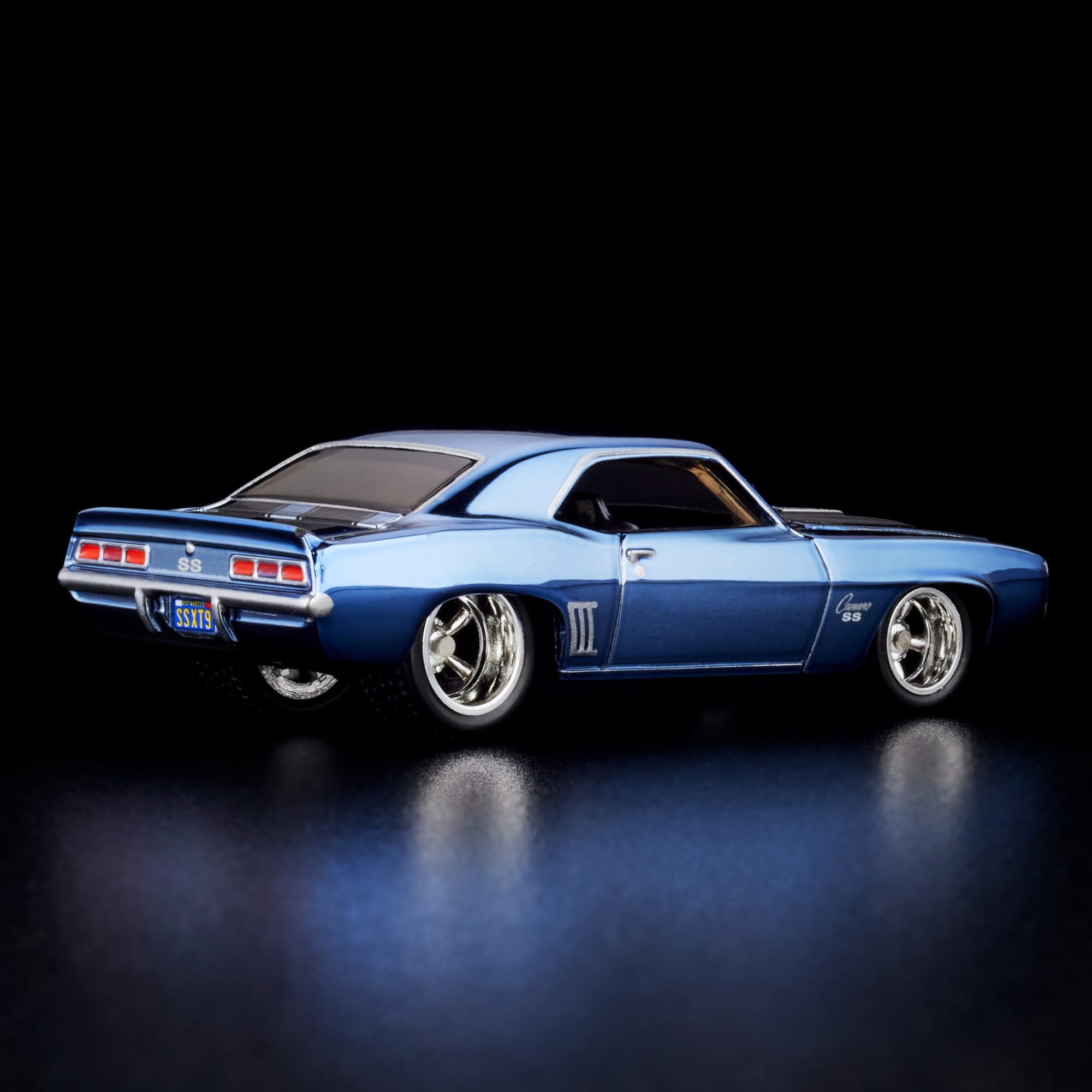 Hot Wheels RLC Exclusive 1969 Chevy Camaro SS - Image 4