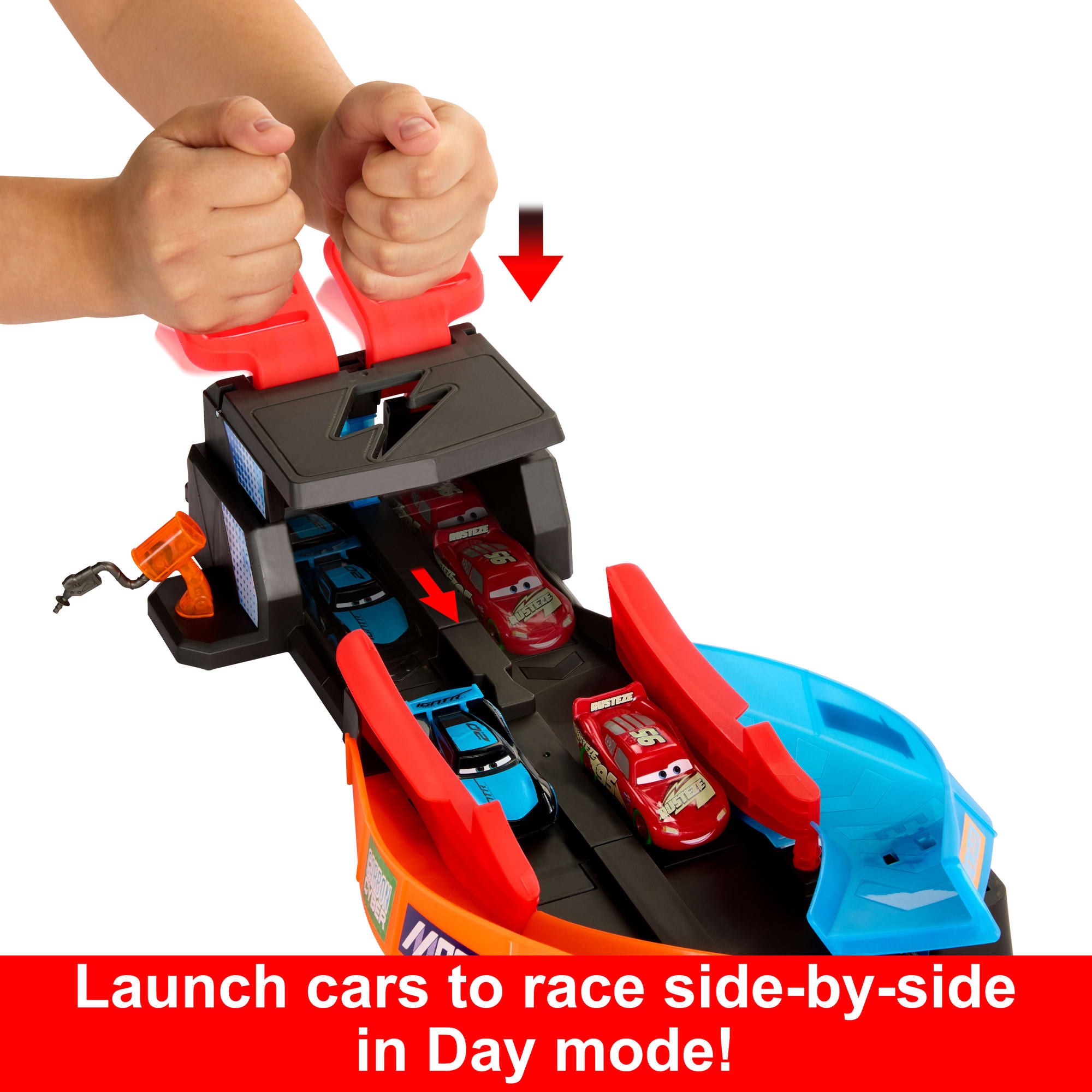 Disney And Pixar Cars Glow Racers Launch & Criss-Cross Playset With 2 Glow-in-The-Dark Vehicles - Image 3
