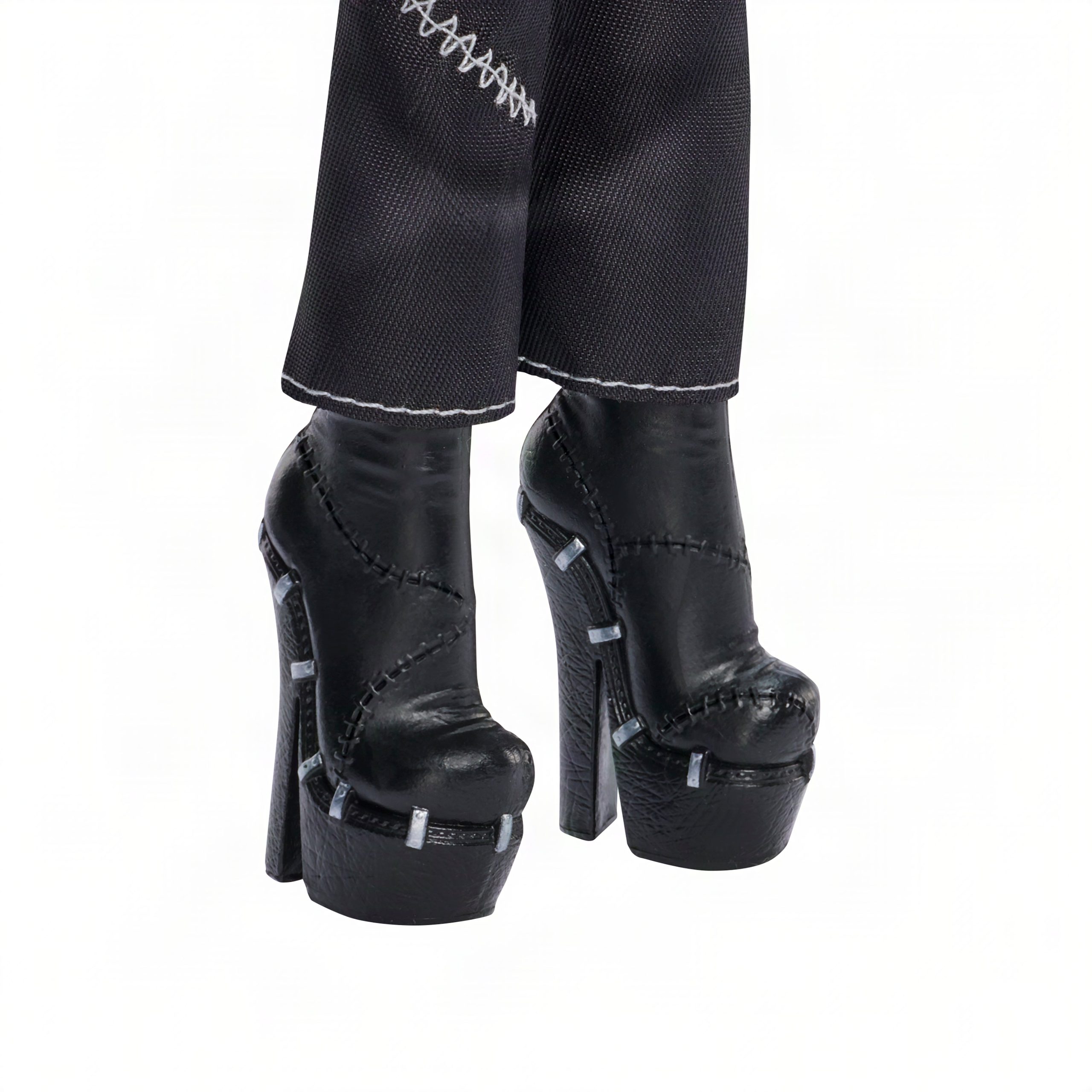 Monster High X Universal Monsters Frankenstein Collector Doll - Image 6