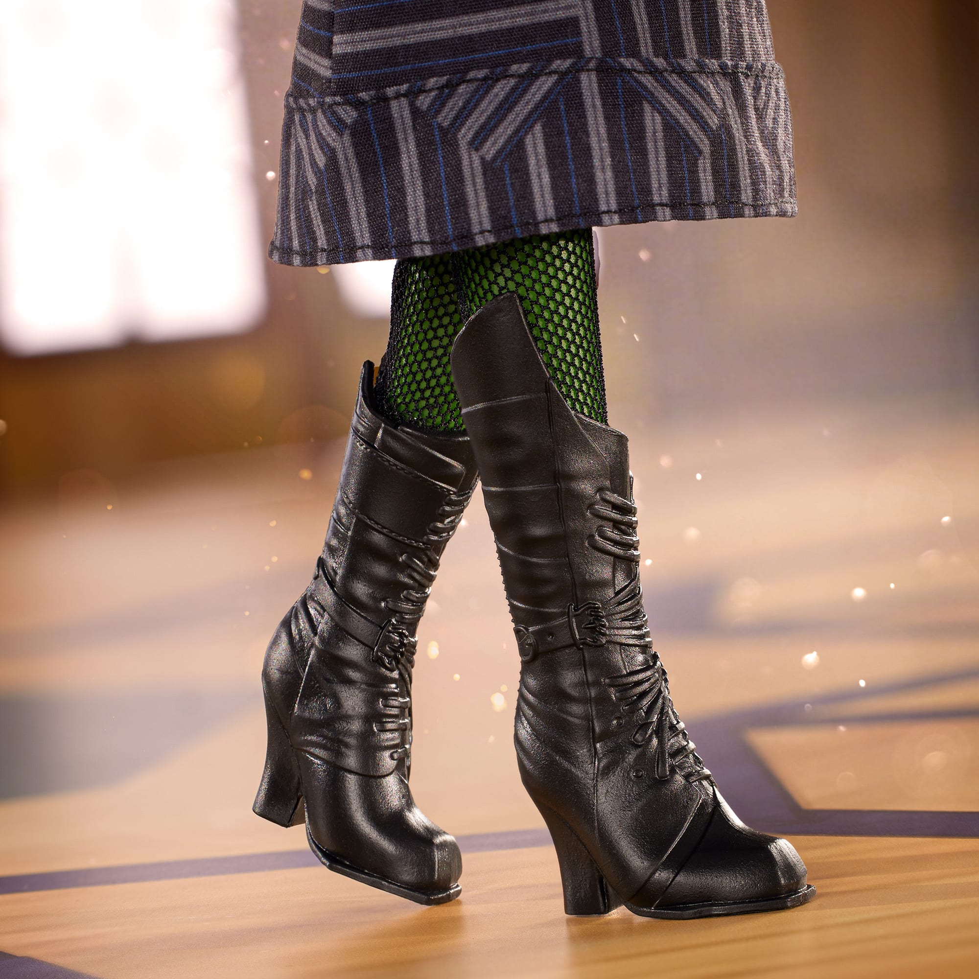 Wicked Elphaba and Madame Morrible 2-Pack - Image 10