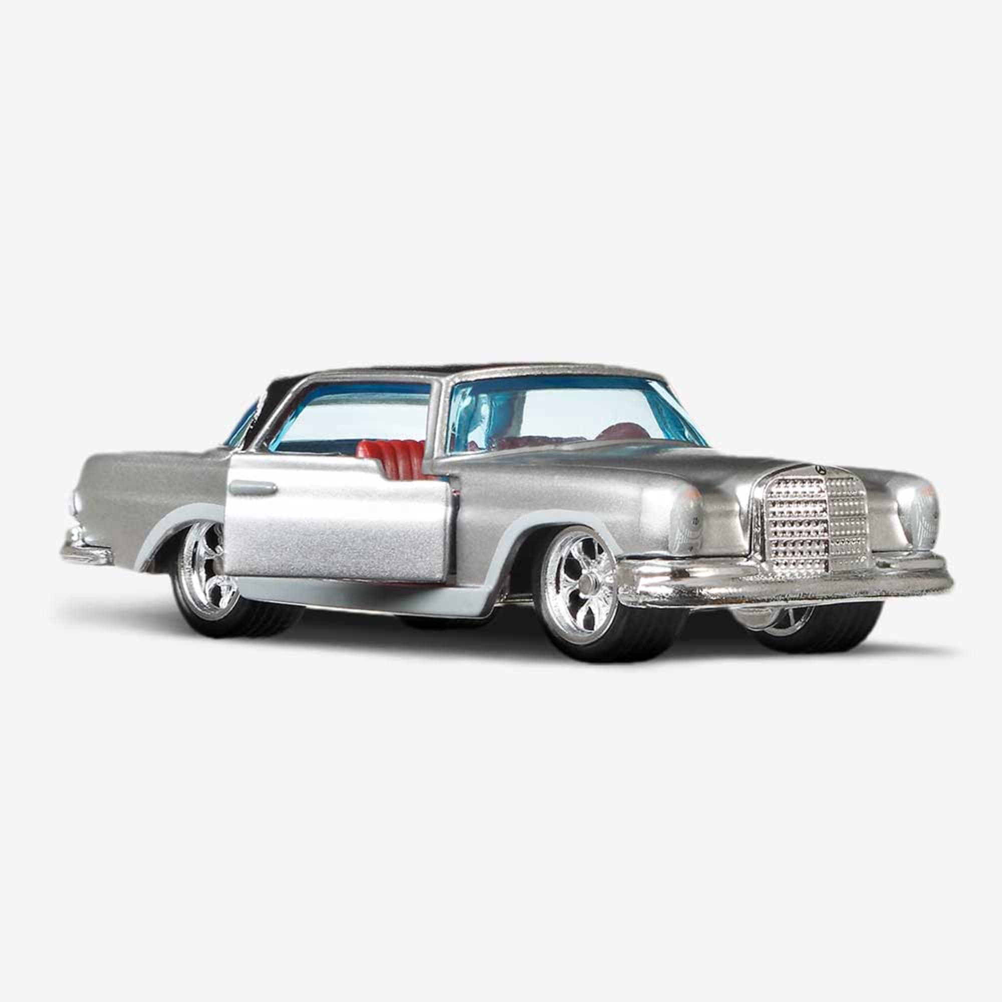 Matchbox '62 Mercedes-Benz 220 SE Coupe - Image 3