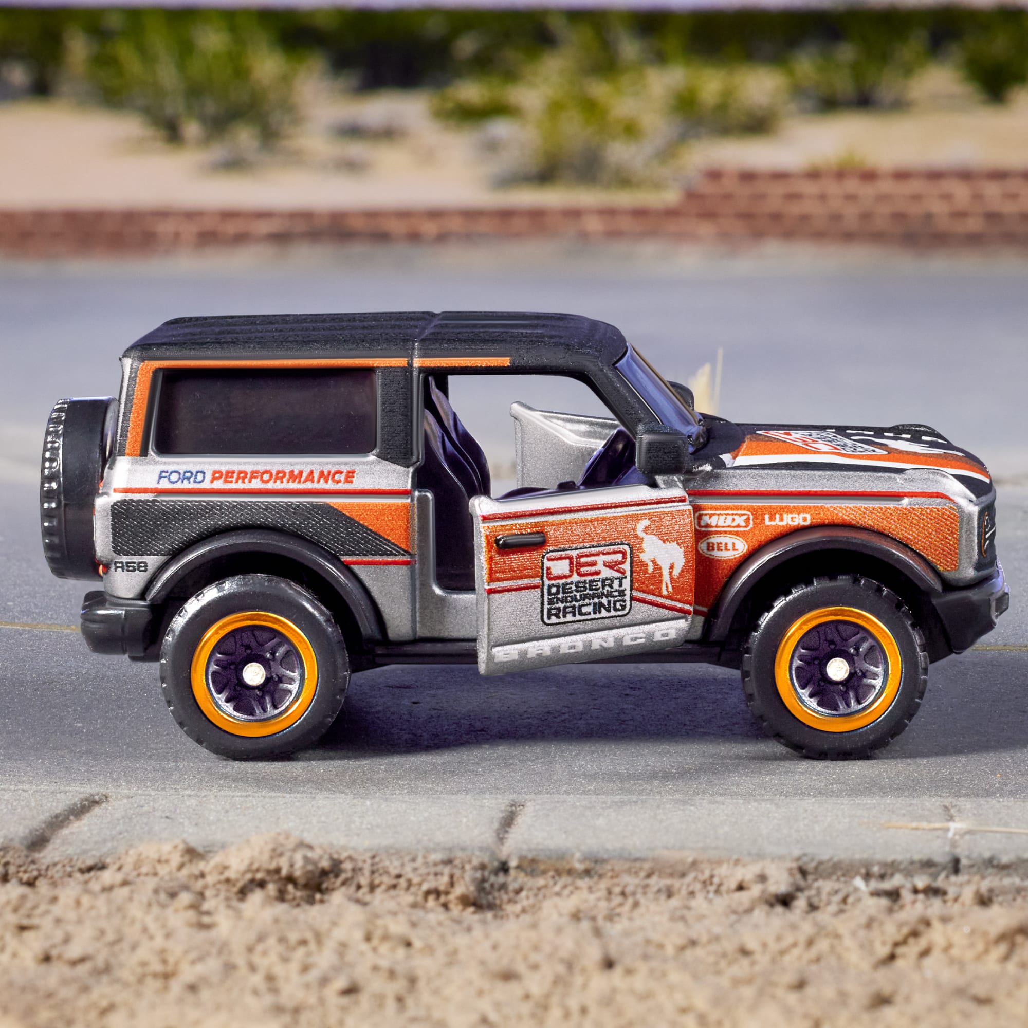 Matchbox 2021 Ford Bronco - Image 7
