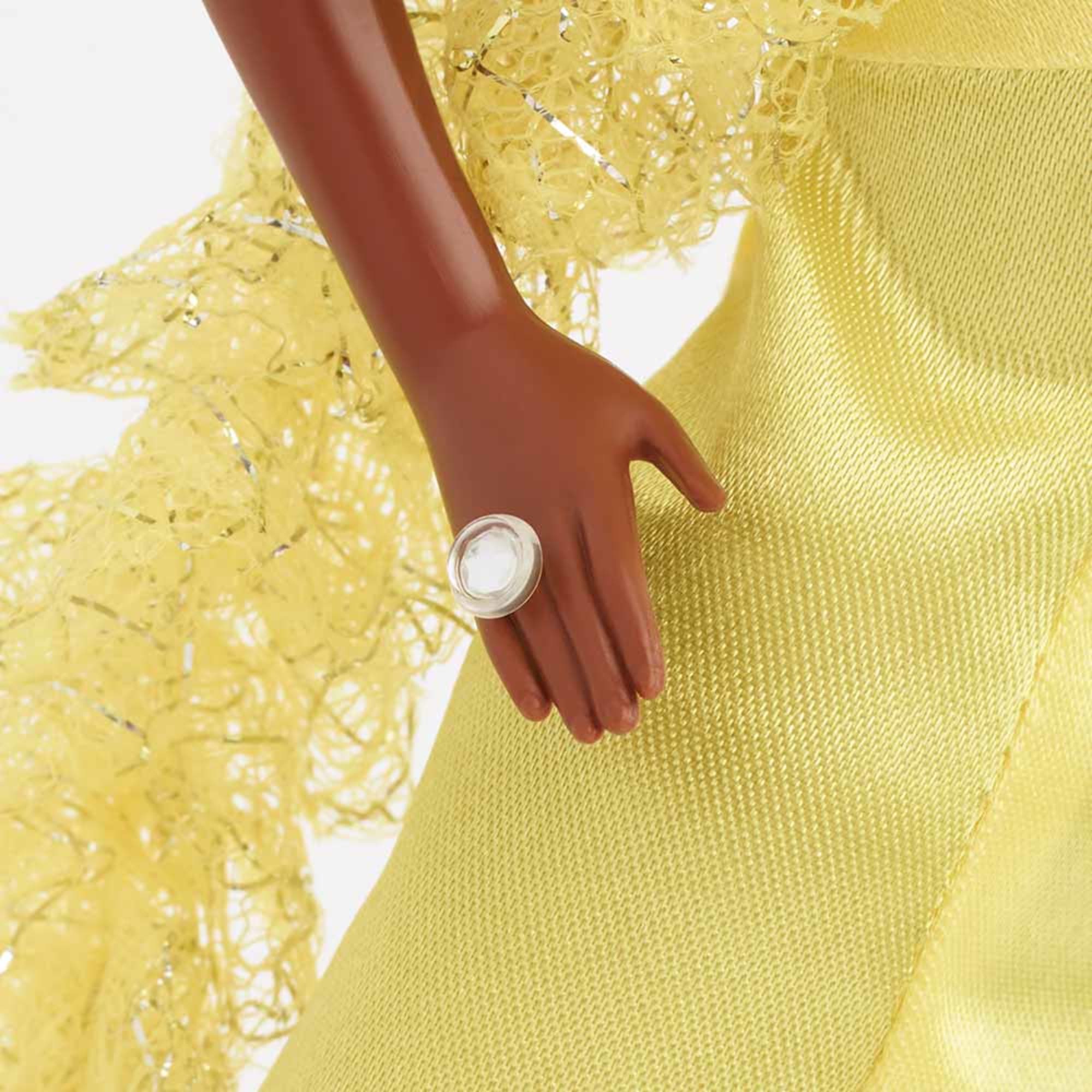 1977 Superstar Christie Barbie Doll - Image 8