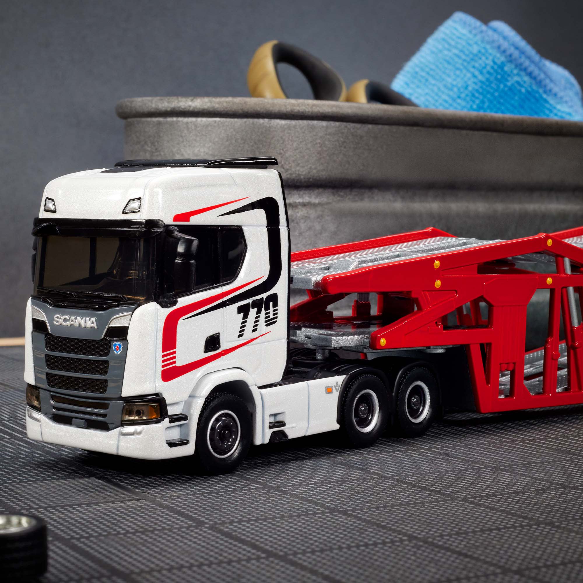 Hot Wheels Elite 64 Scania 770 S - Image 4