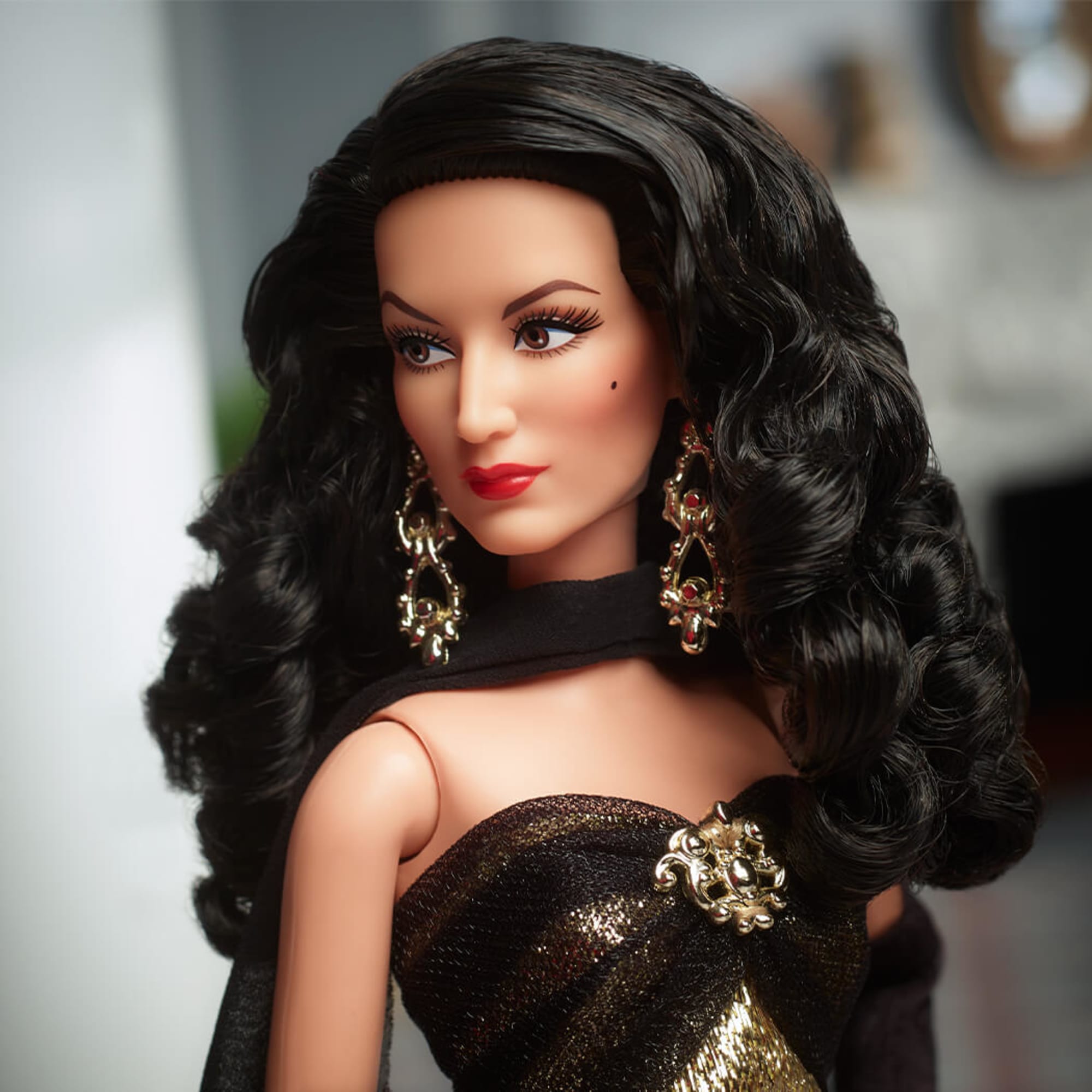 María Félix BARBIE Tribute Collection Doll - Image 10