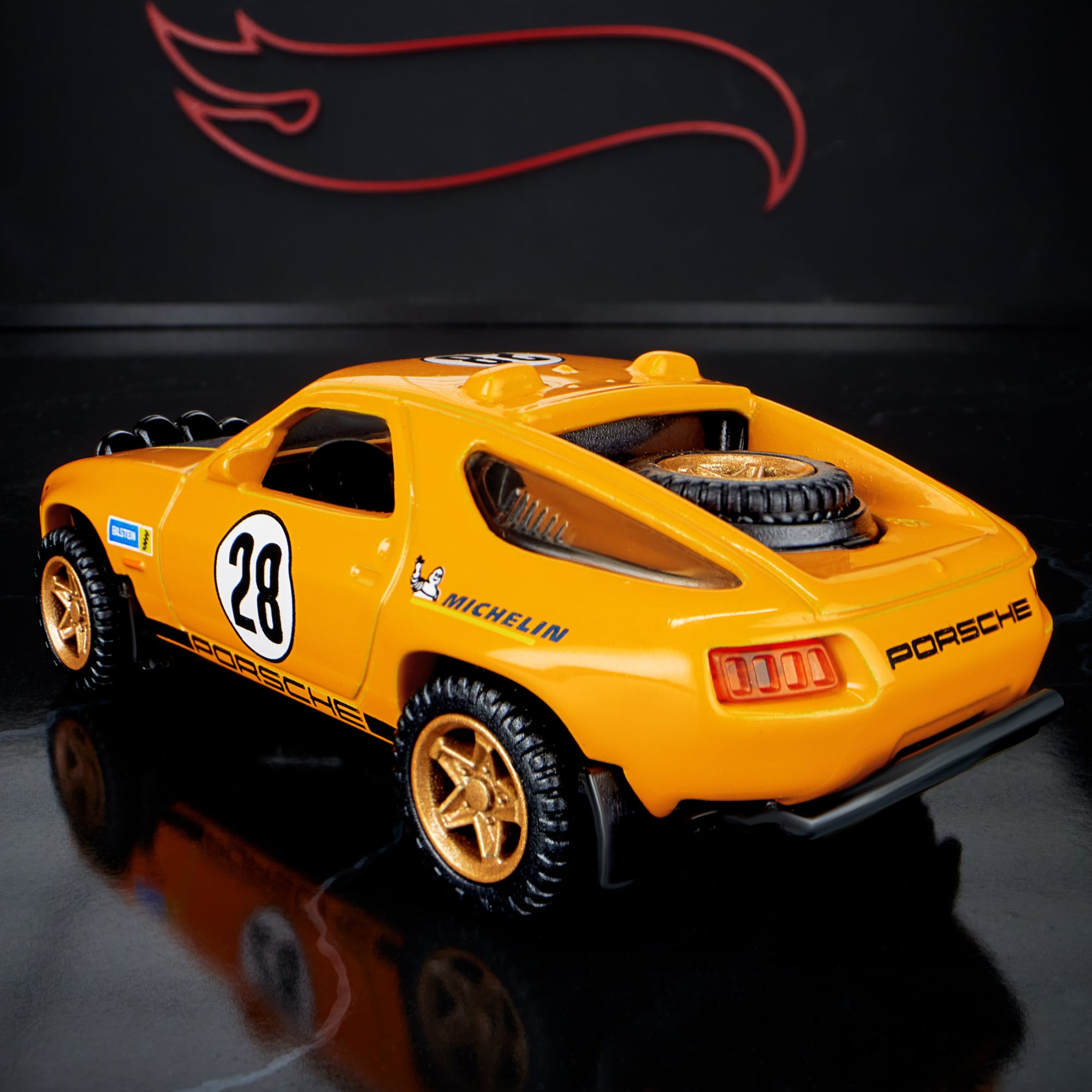Hot Wheels Elite 64 Porsche 928 Safari - Image 7