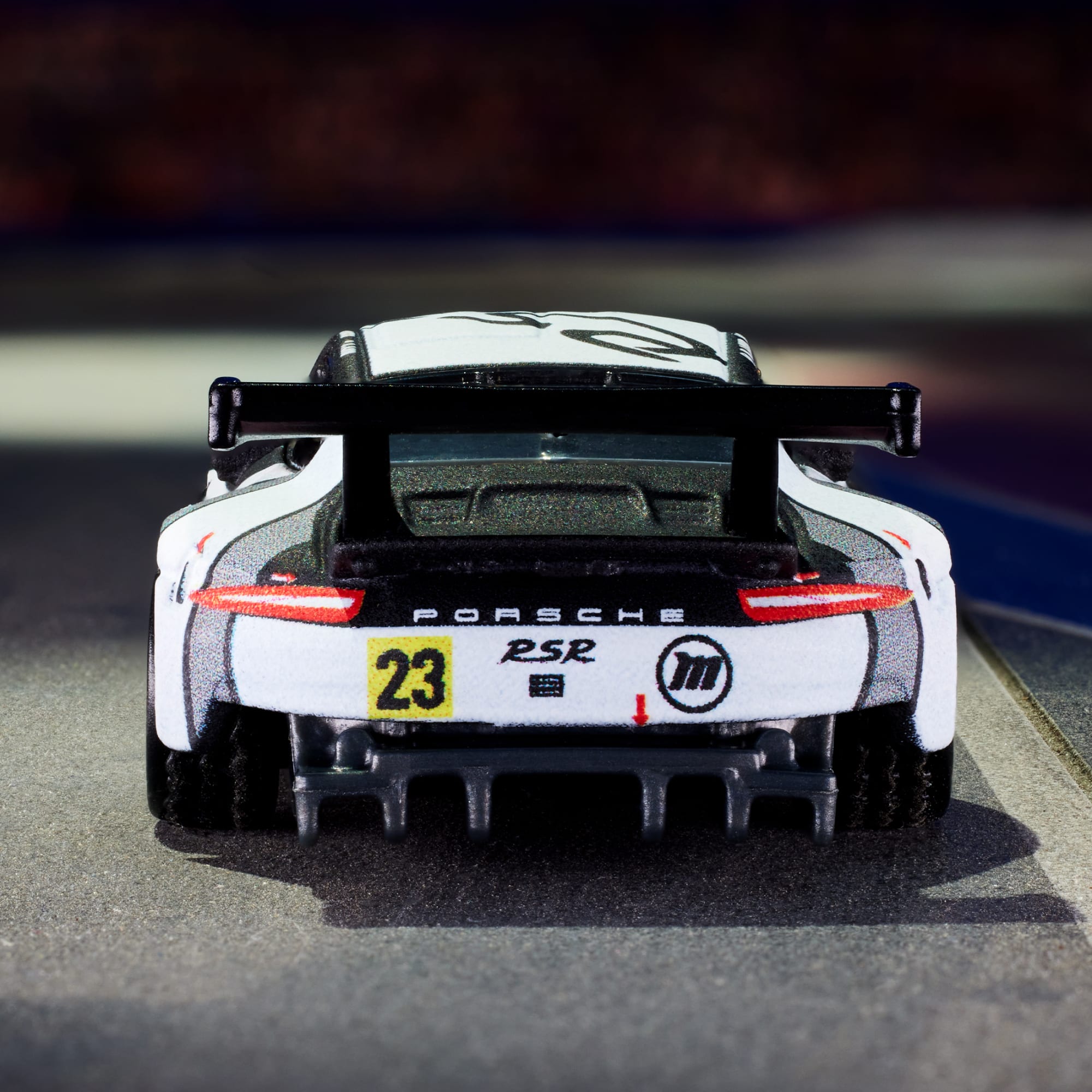 Matchbox Porsche 911 RSR - Image 6