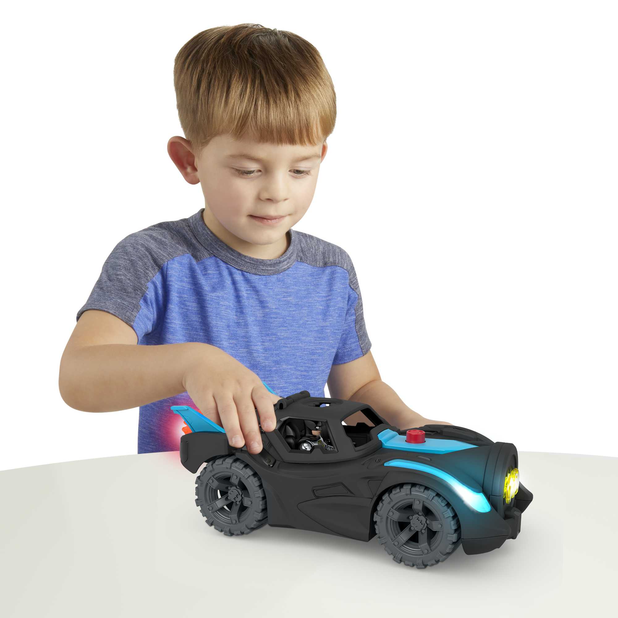 Fisher-Price Imaginext DC Super Friends Batmobile Lumières et Sons - Image 2