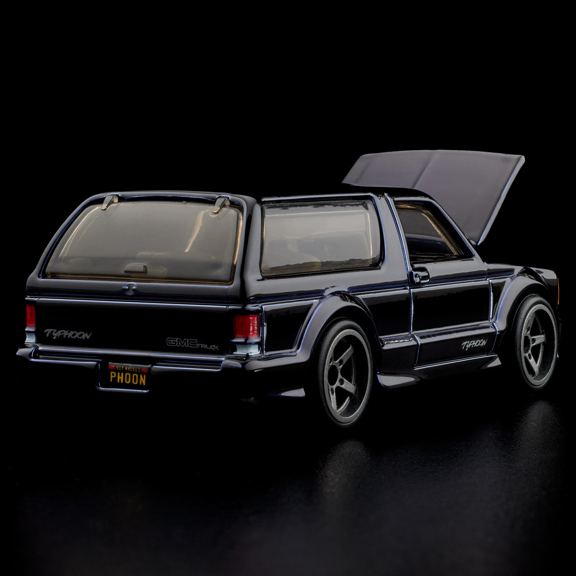 Hot Wheels RLC Exclusive 1992 GMC Typhoon - Image 5