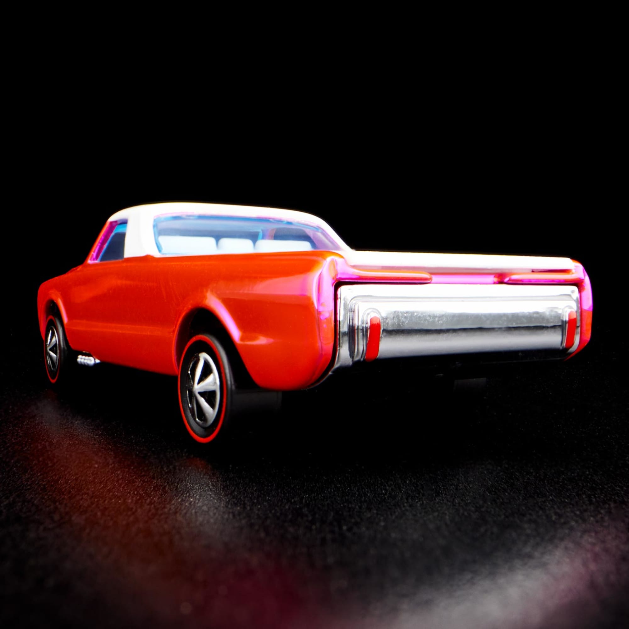 Hot Wheels RLC EXCLUSIVE 2022 PINK EDITIONS CUSTOM FLEETSIDE™ - Image 10