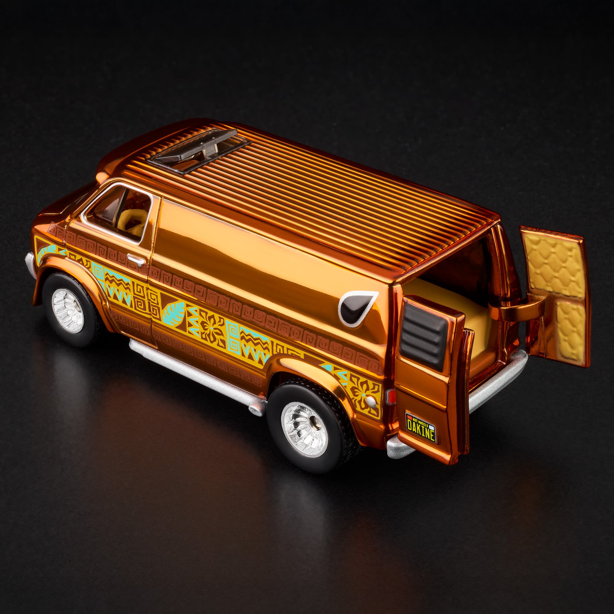 Hot Wheels RLC Exclusive '70s Dodge Tradesman Van - Image 14
