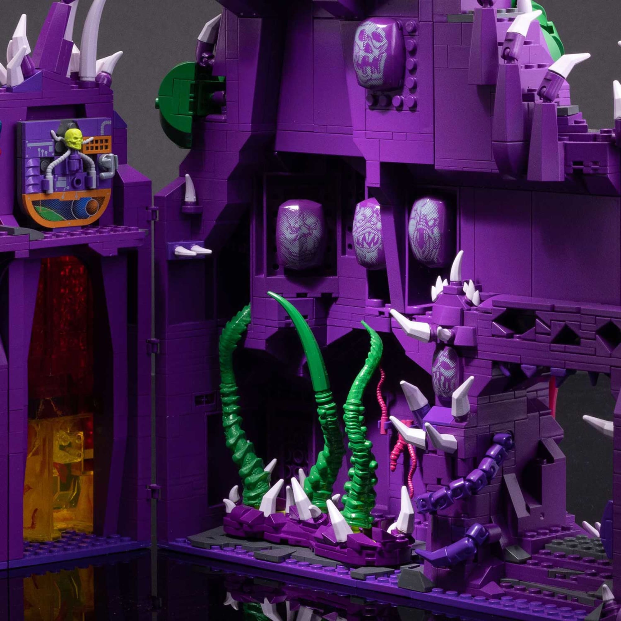 MEGA Masters of the Universe Snake Mountain - Image 9