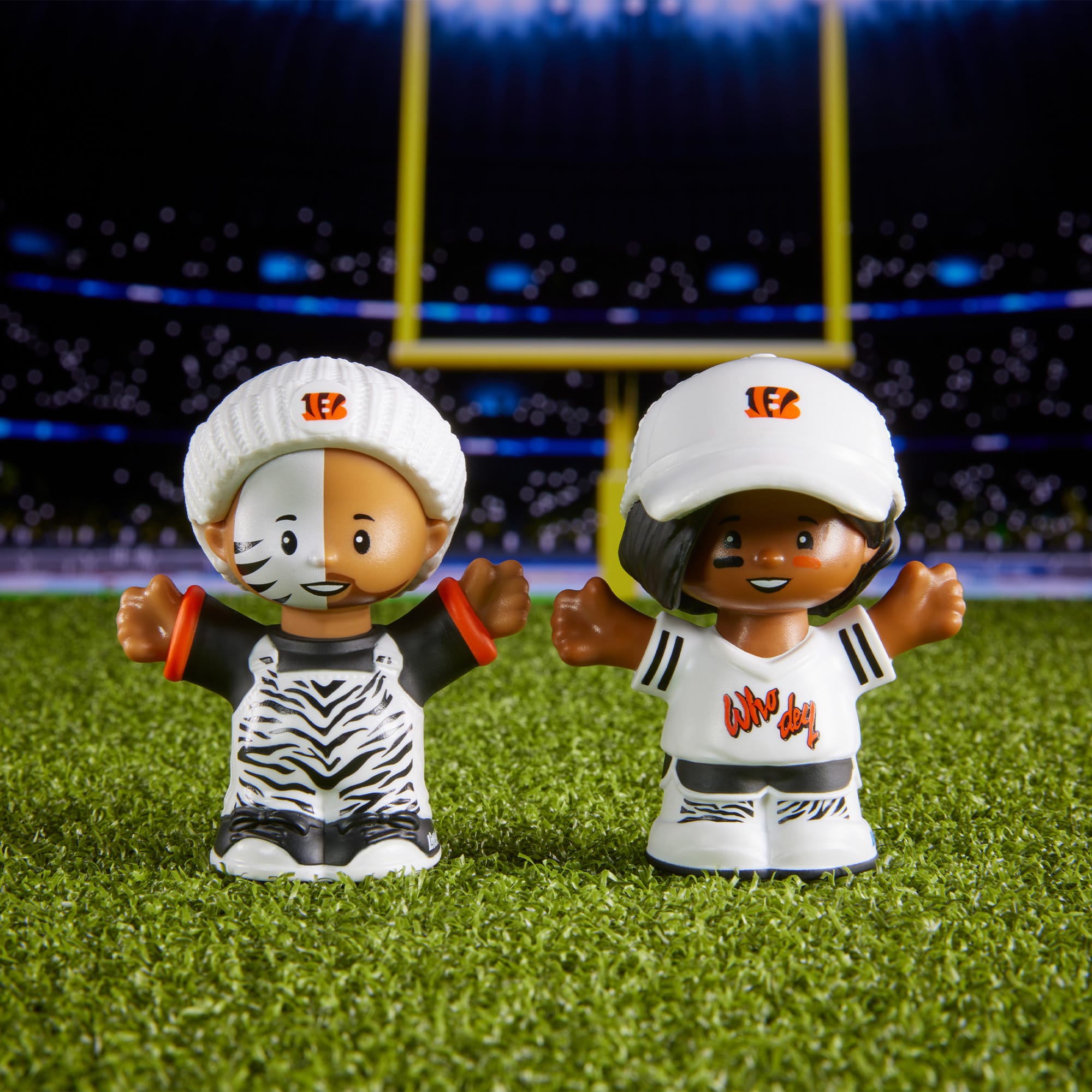Little People Collector Cincinnati Bengals Alternate Jersey Figure Set - Image 4