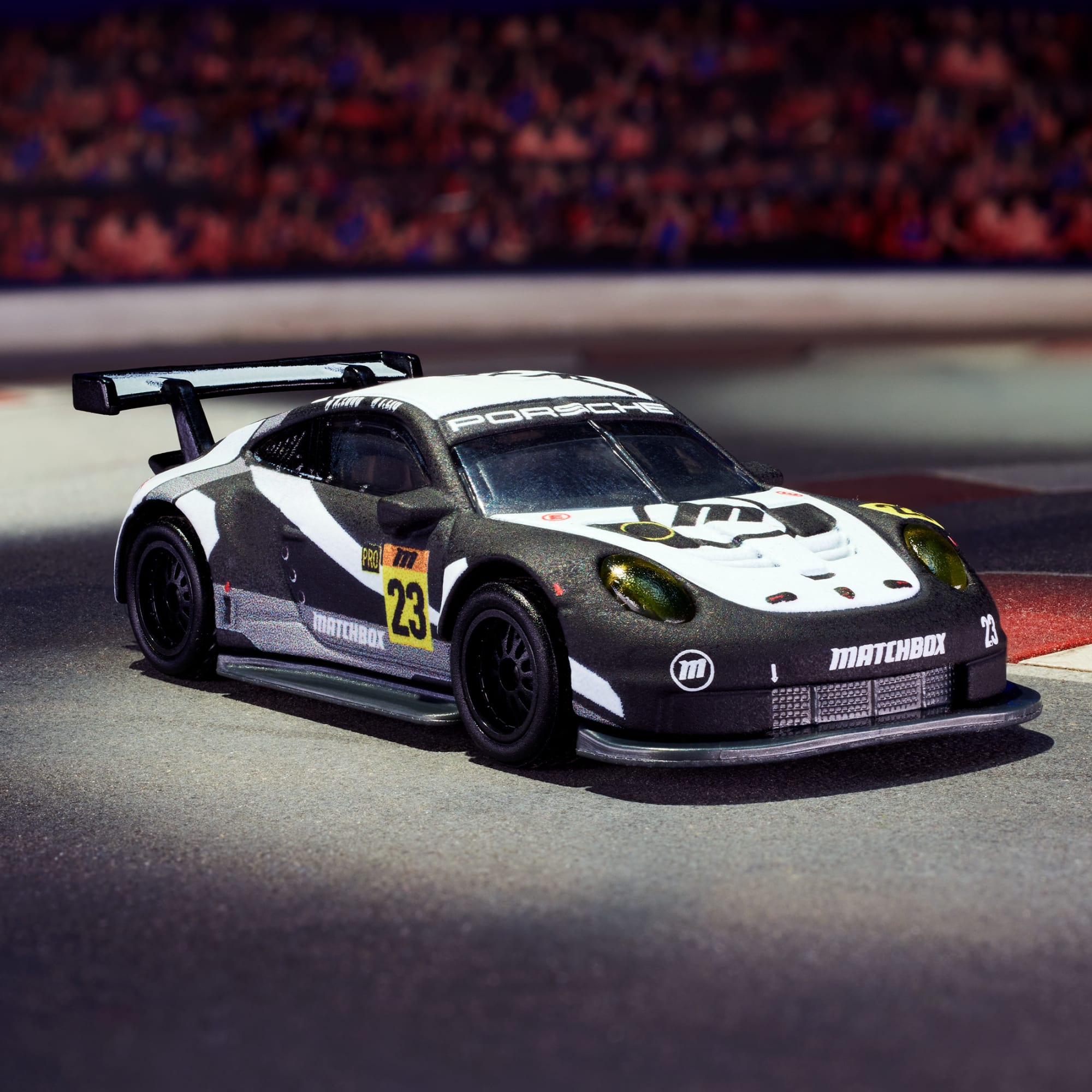 Matchbox Porsche 911 RSR - Image 7