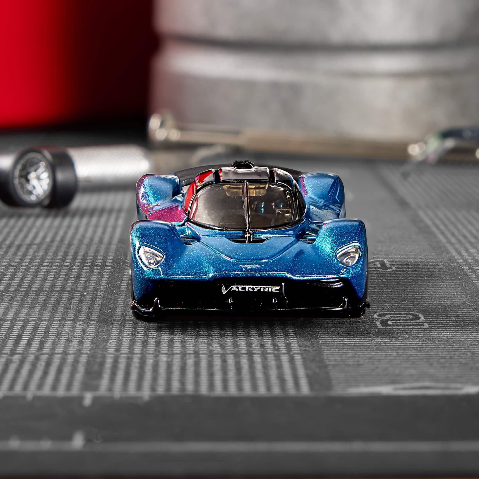Hot Wheels Elite 64 Aston Martin Valkyrie - Image 11