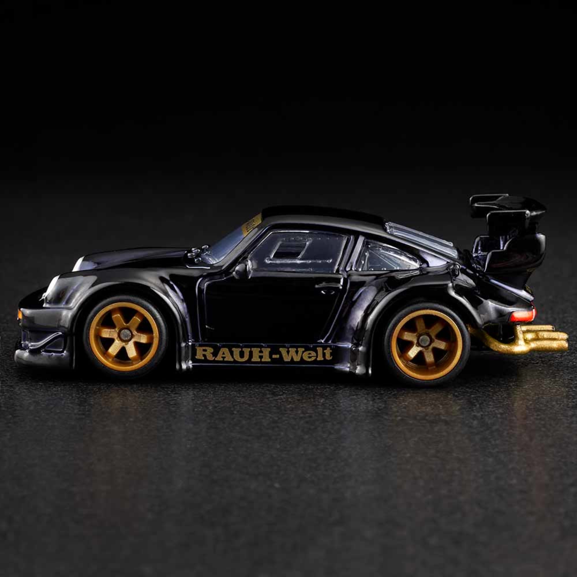 Hot Wheels RLC Exclusive RWB Porsche 930 w/ Akira Nakai Figurine - Image 9