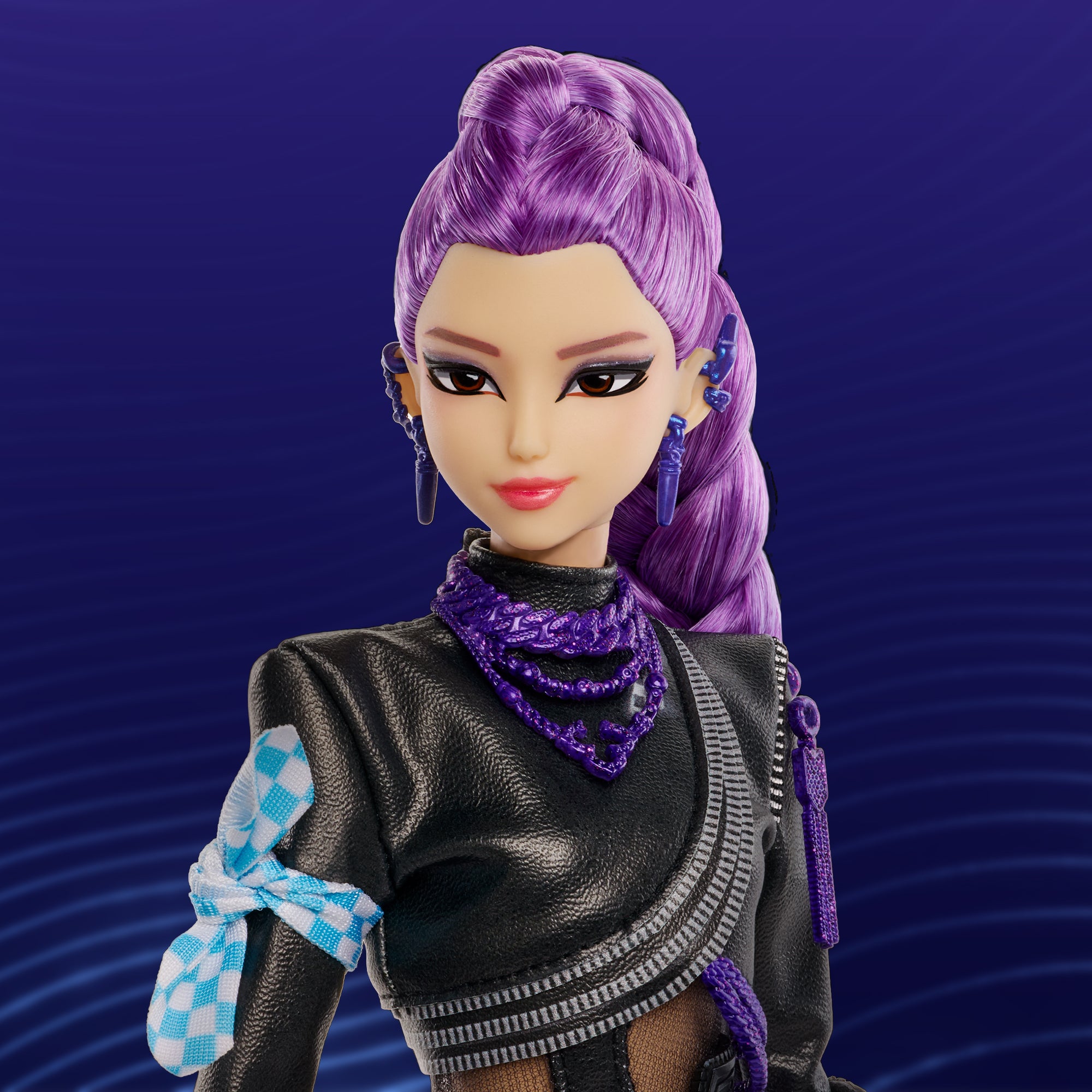 KPop Demon Hunters Deluxe Rumi Fashion Doll - Image 3