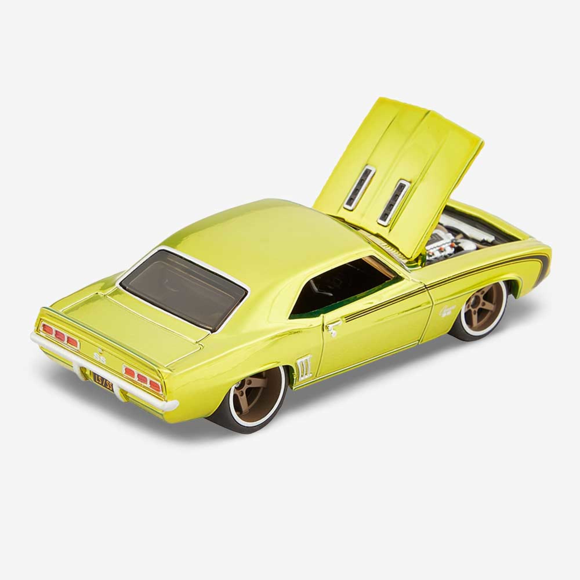 Hot Wheels RLC Exclusive '69 Chevrolet Camaro SS - Image 3