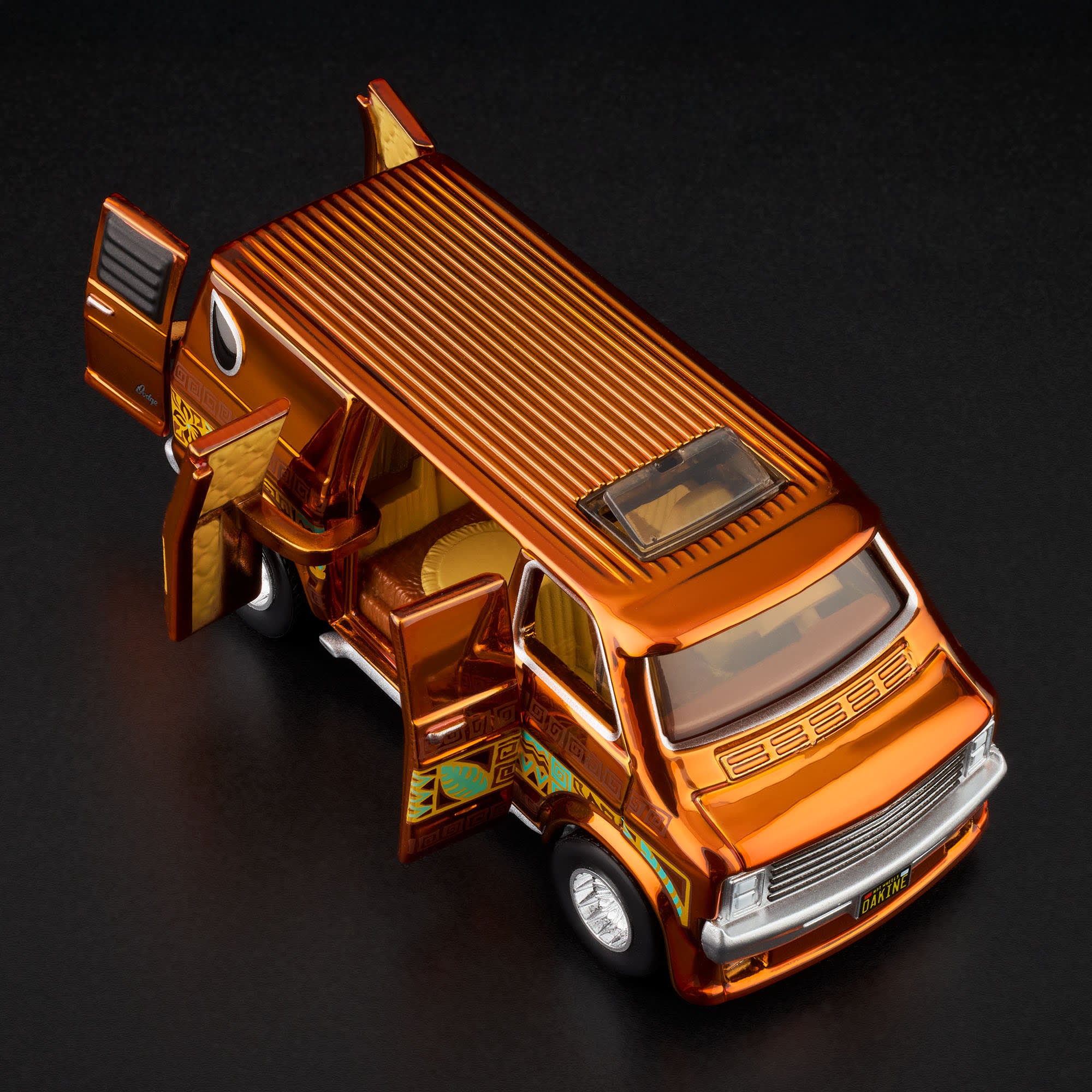 Hot Wheels RLC Exclusive '70s Dodge Tradesman Van - Image 16