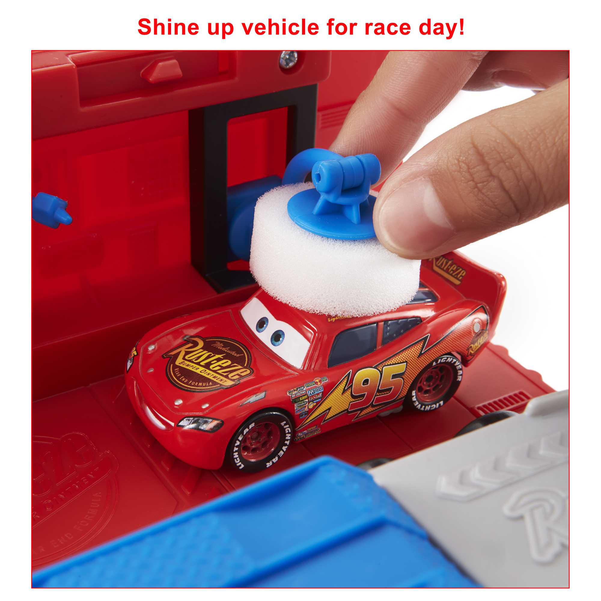 Disney And Pixar Cars Transforming Mack Playset - Image 2