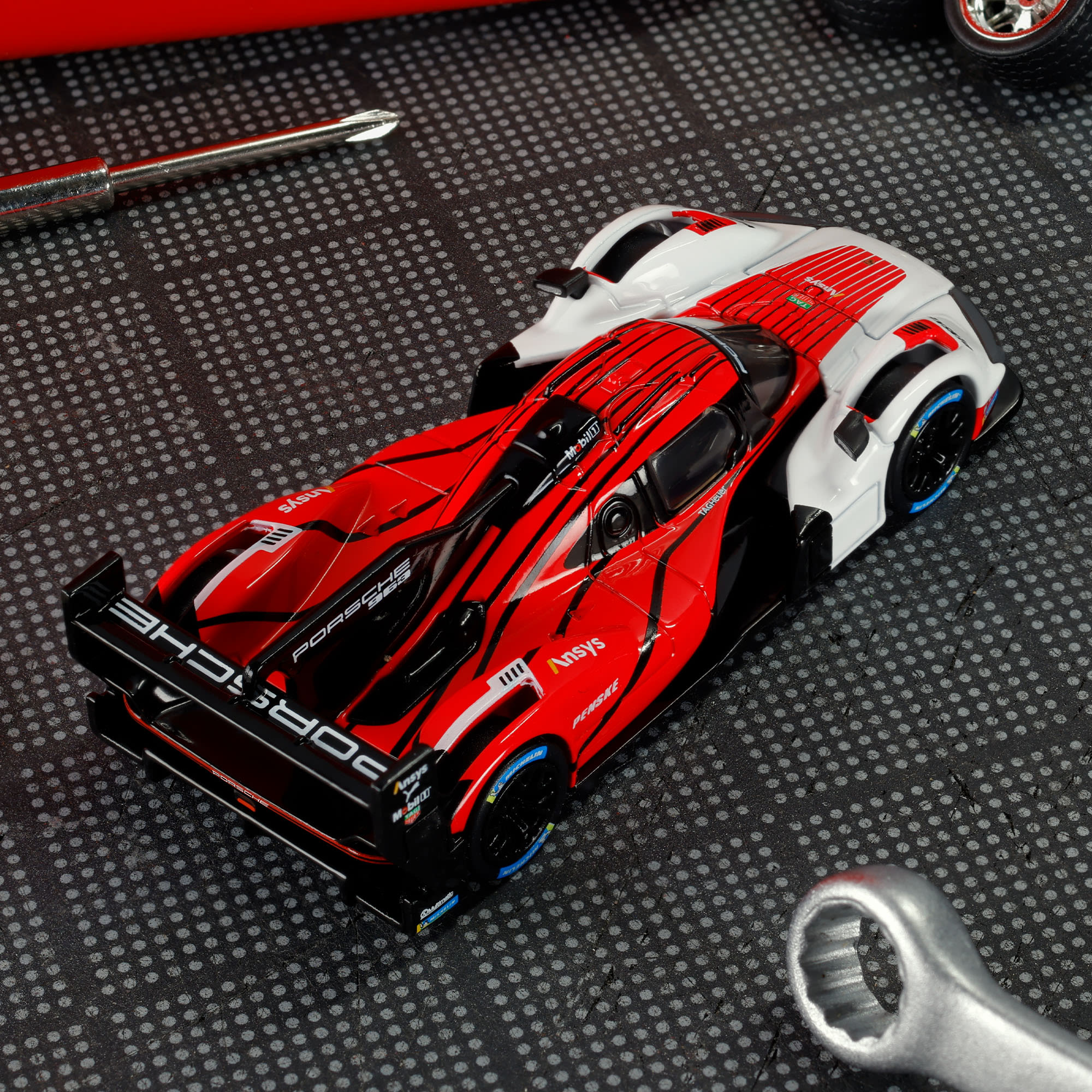 Hot Wheels Elite 64 Porsche 963 - Image 10