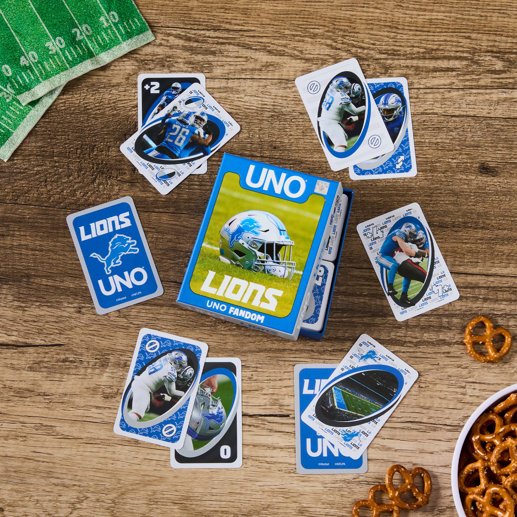 UNO Fandom NFL Detroit Lions Game Deck - Image 3