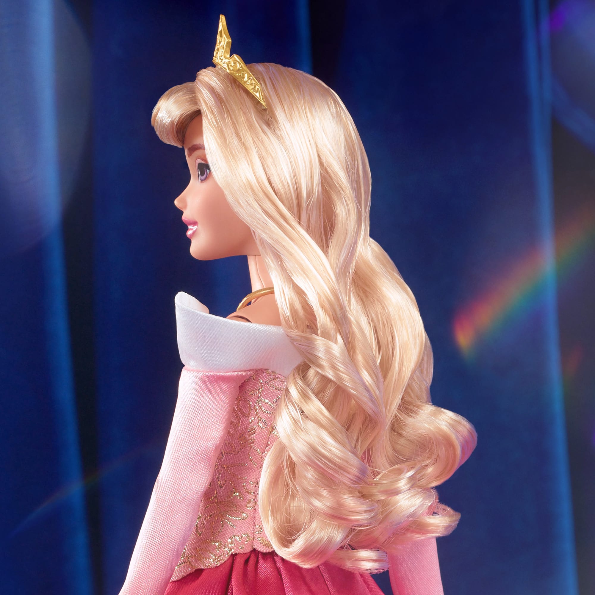 Disney Collector Radiance Collection Aurora Doll - Image 3