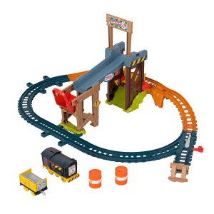 Thomas & Friends Diesel's Lift & Load Construction Set. Motorized Toy Train With Track & Cargo