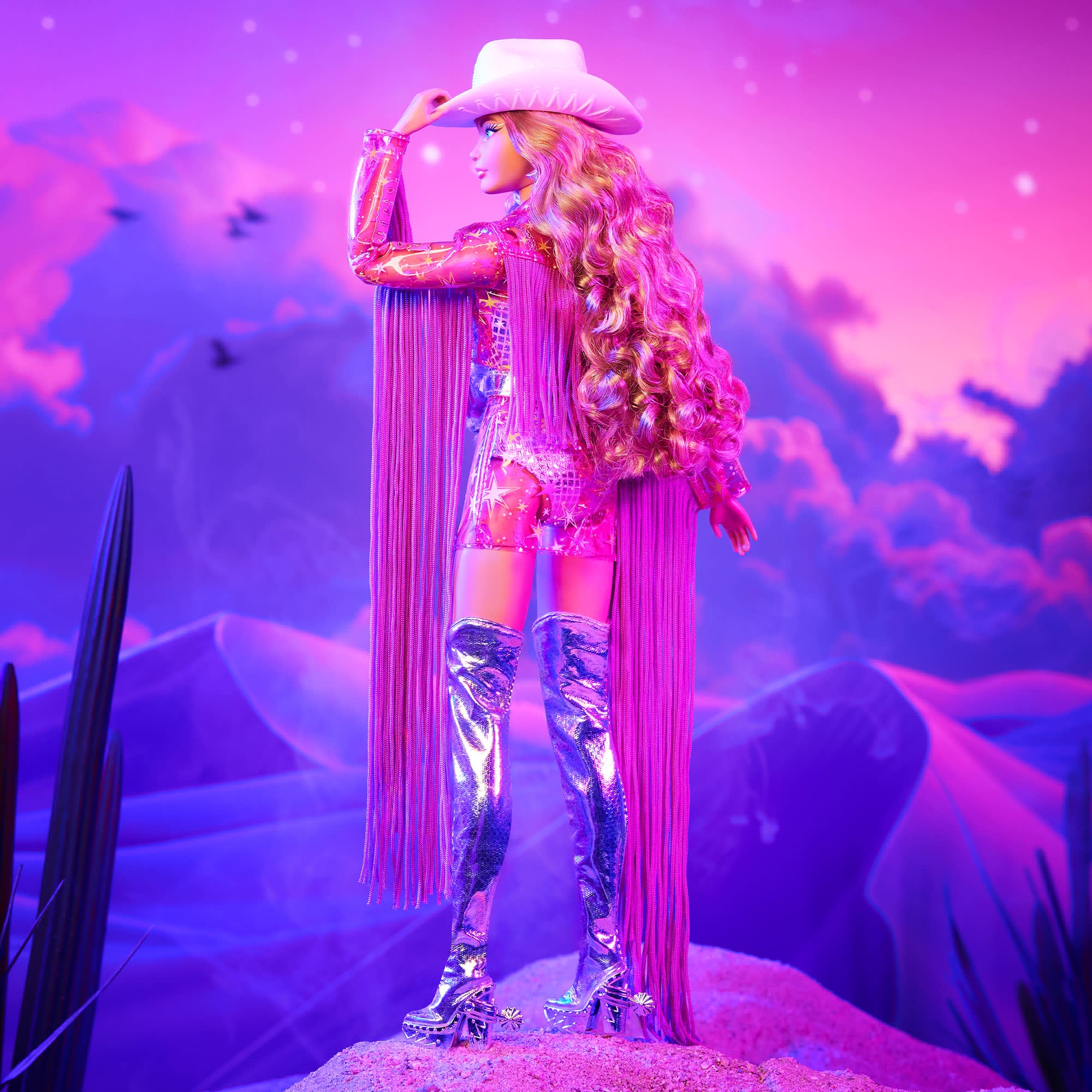 Barbie Fashion Frontier Doll - Image 6