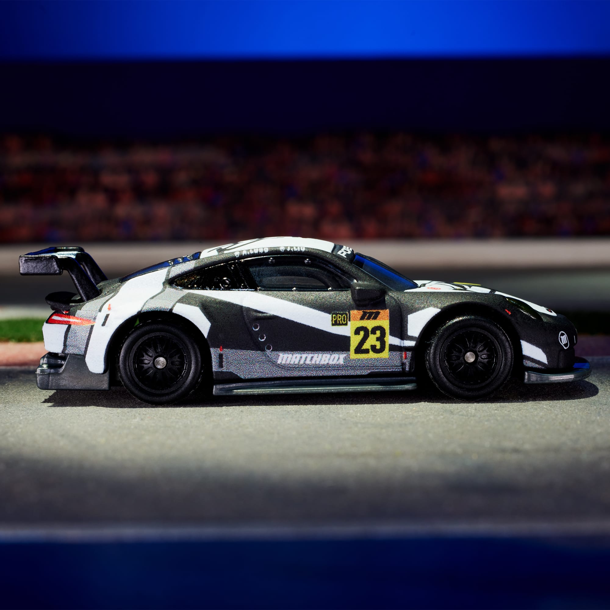 Matchbox Porsche 911 RSR - Image 4
