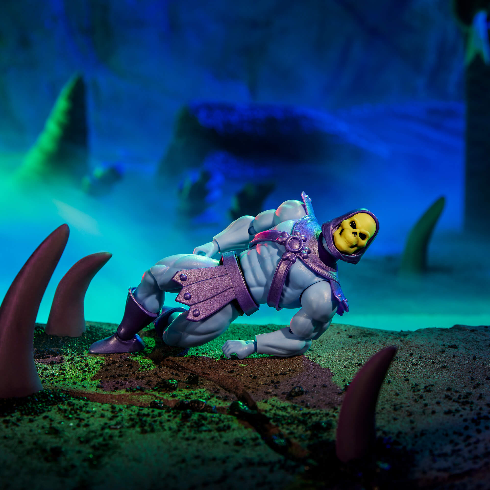 Masters of the Universe Skeletor x VeeFriends Skilled Skeleton 2-Pack - Image 10