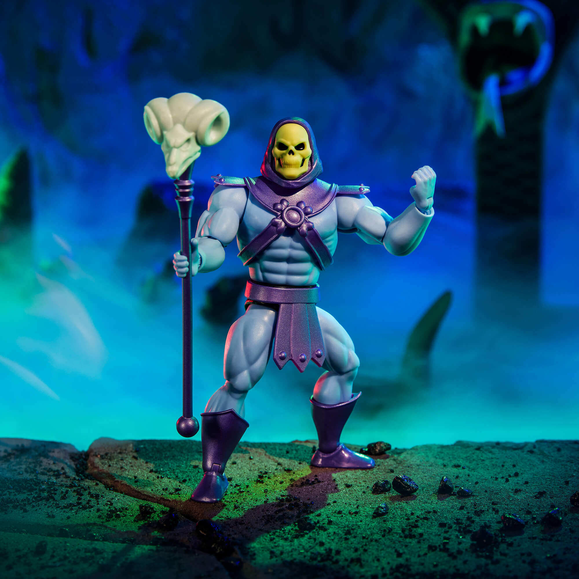 Masters of the Universe Skeletor x VeeFriends Skilled Skeleton 2-Pack - Image 11