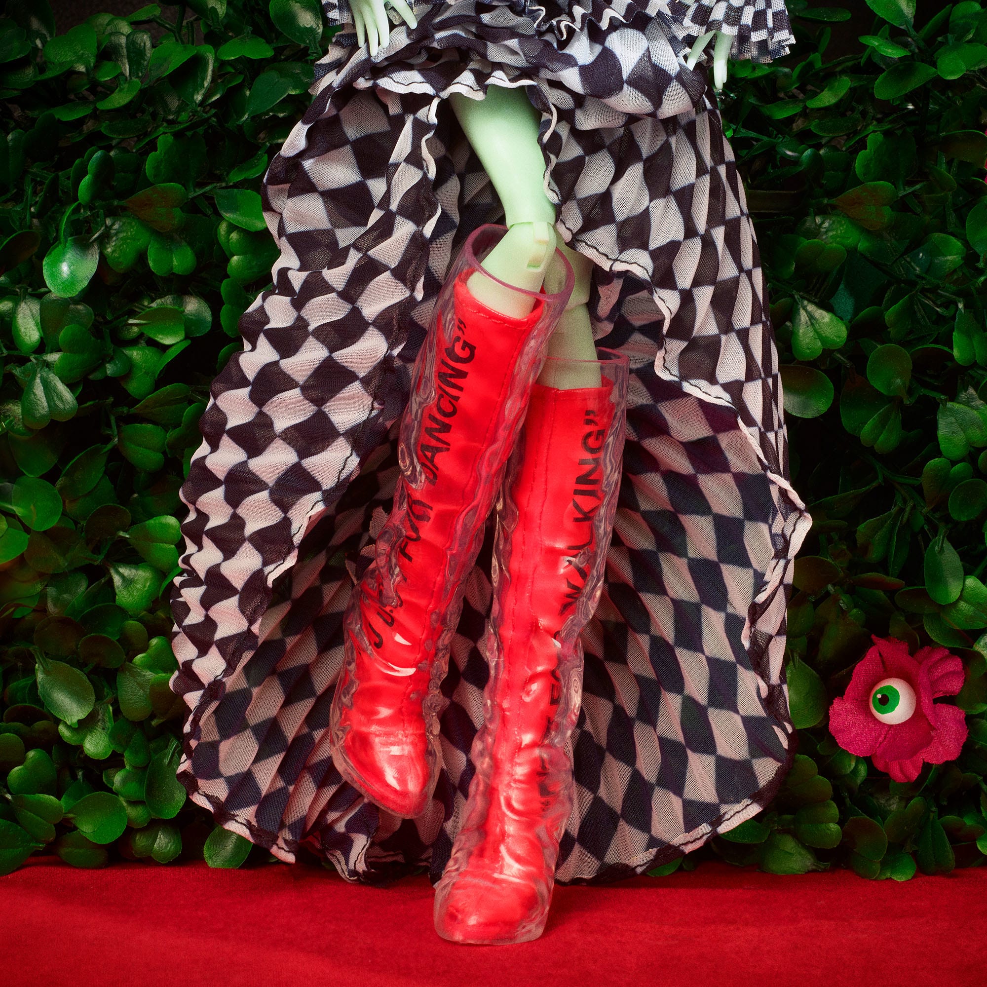 Off-White™ c/o Monster High Harmonie Ghoul Doll - Image 3