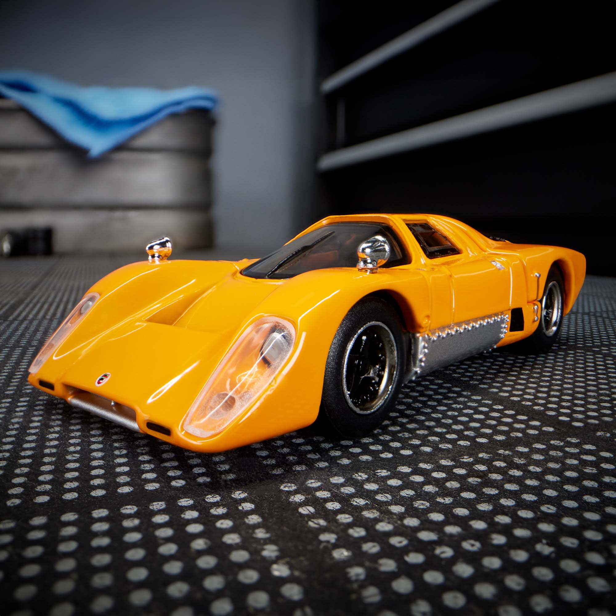 Hot Wheels Elite 64 McLaren M6GT - Image 11