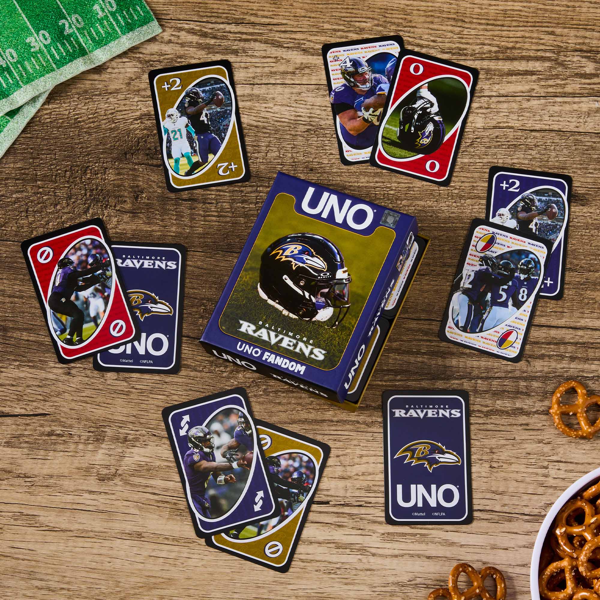 UNO Fandom NFL Baltimore Ravens Game Deck - Image 3