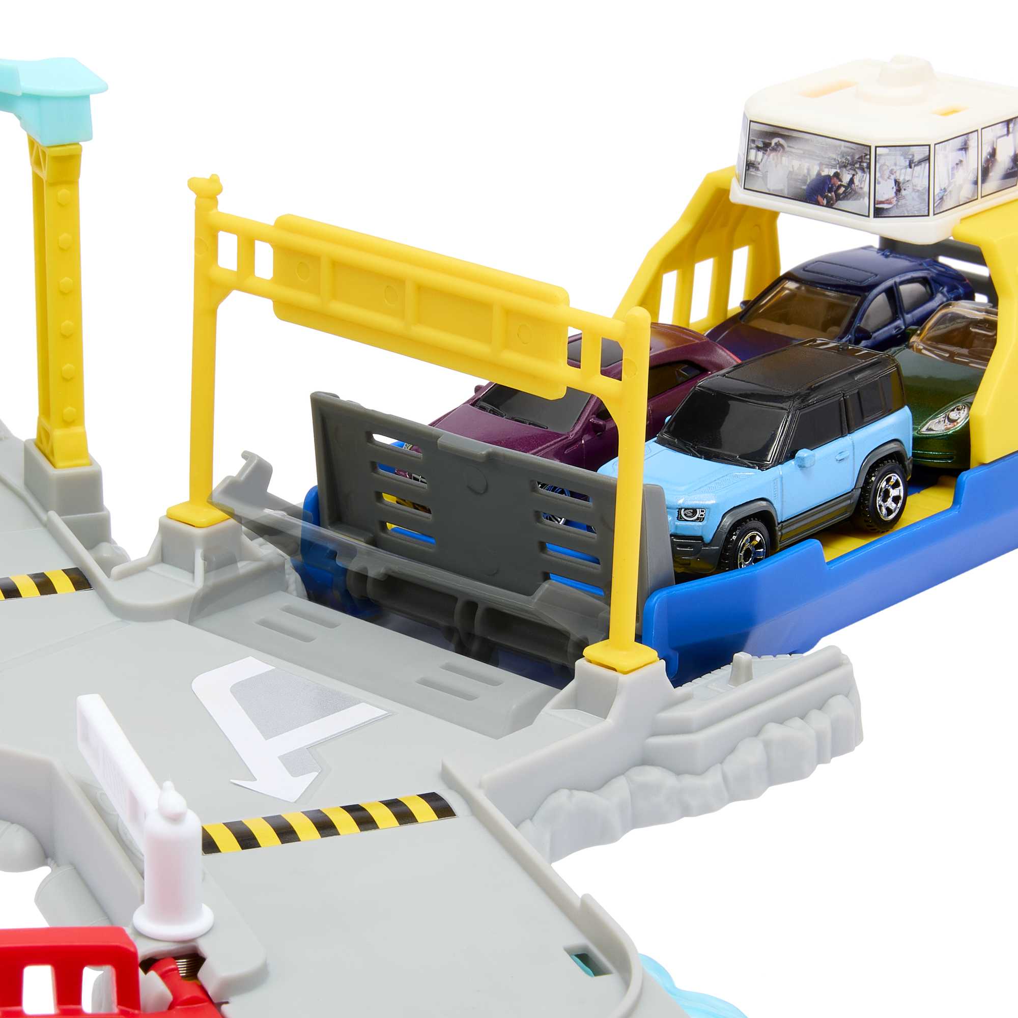 Matchbox Cars Playset. Ferry Port Set With Ferry Boat & 1 Matchbox Car - Image 4