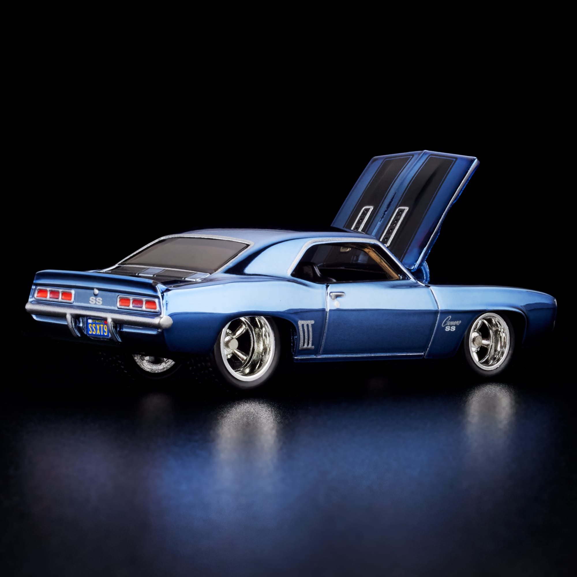 Hot Wheels RLC Exclusive 1969 Chevy Camaro SS - Image 8